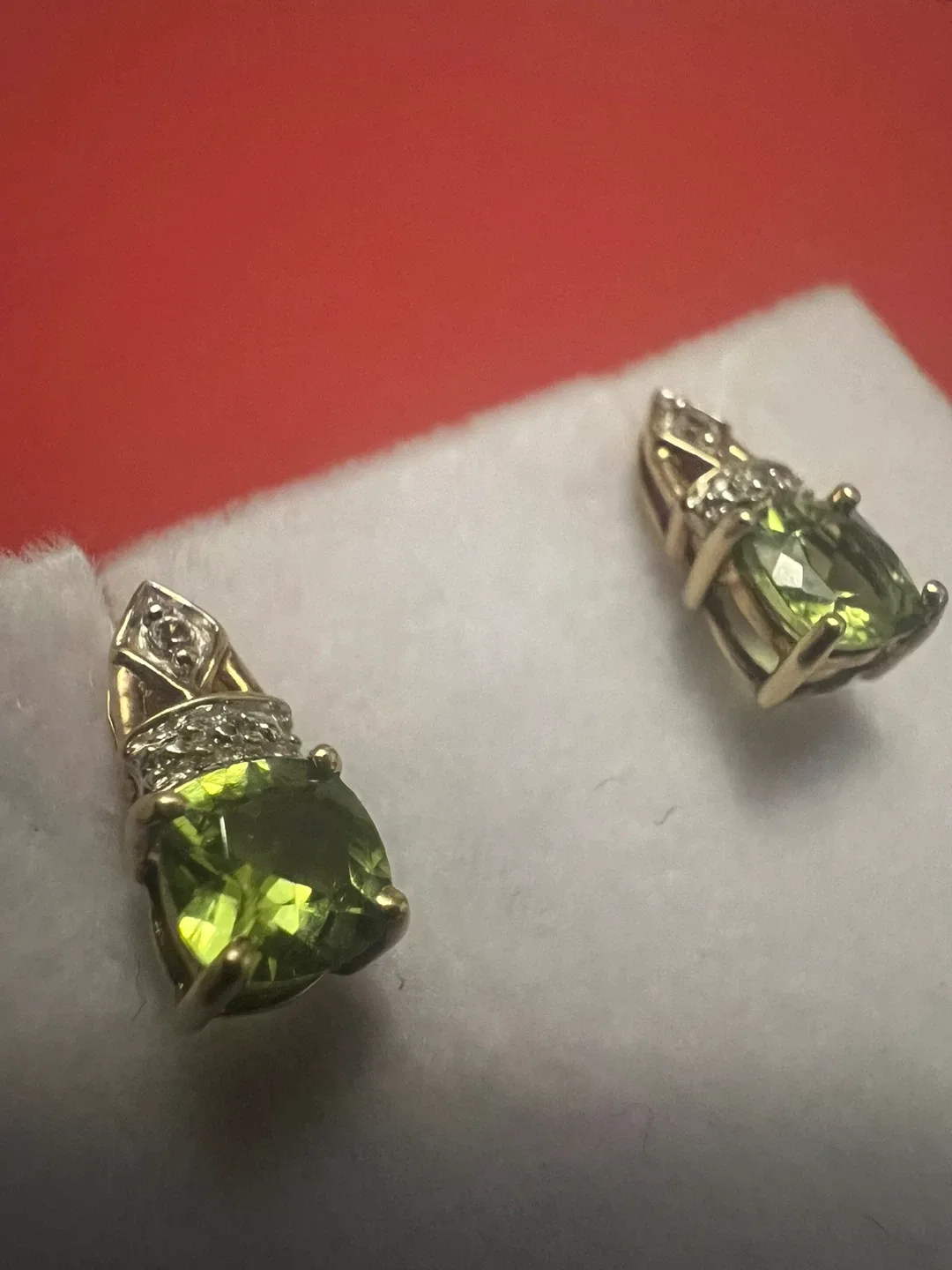 10 k peridot and diamonds Earrings thumbnail