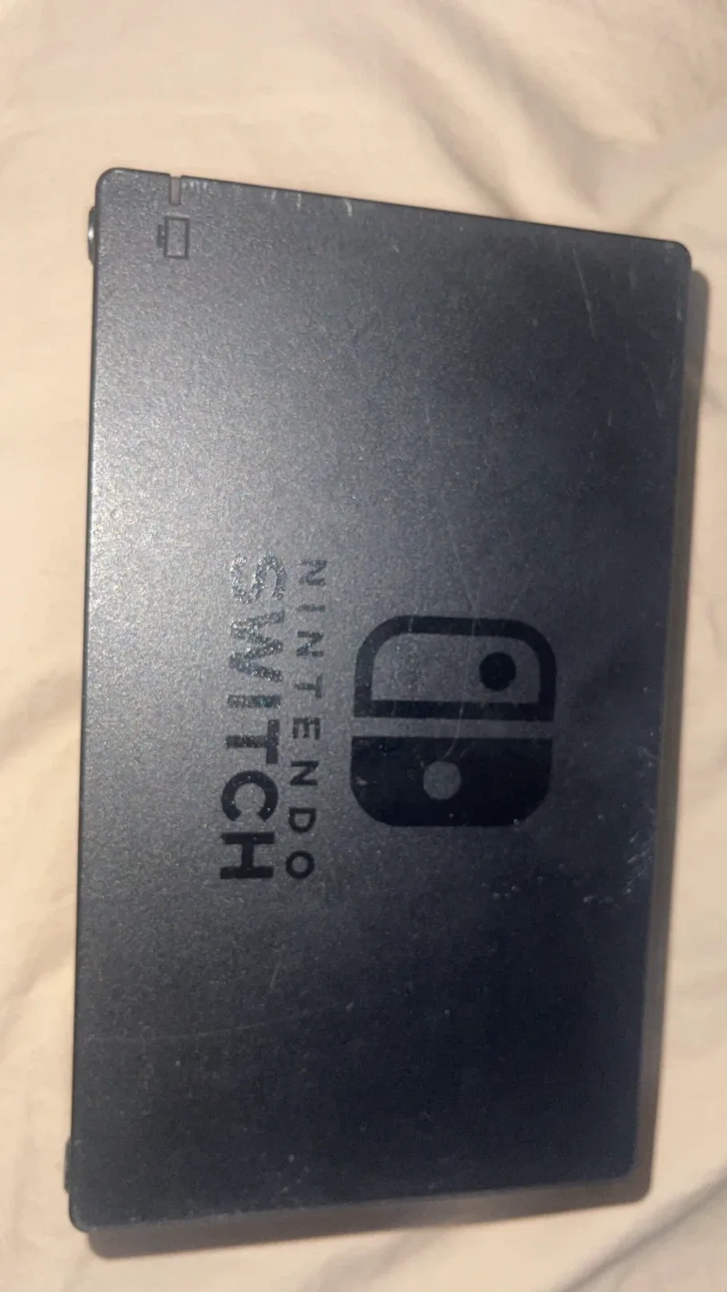Nintendo Switch Dock thumbnail