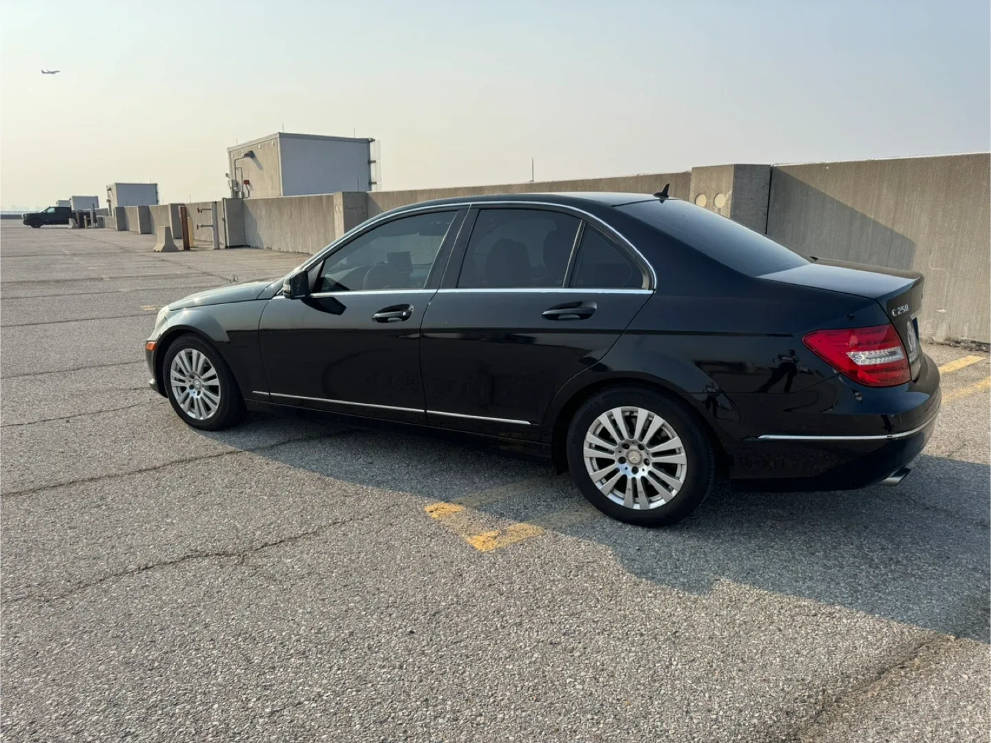 2013 Mercedes-Benz C250 Sedan - Black image indicator(4)