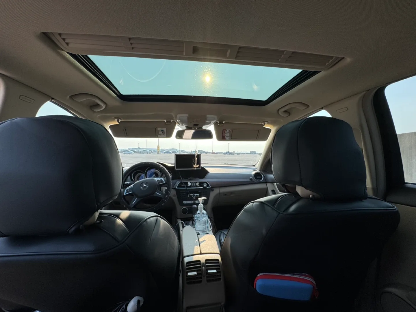 2013 Mercedes-Benz C250 Sedan - Black image indicator(9)