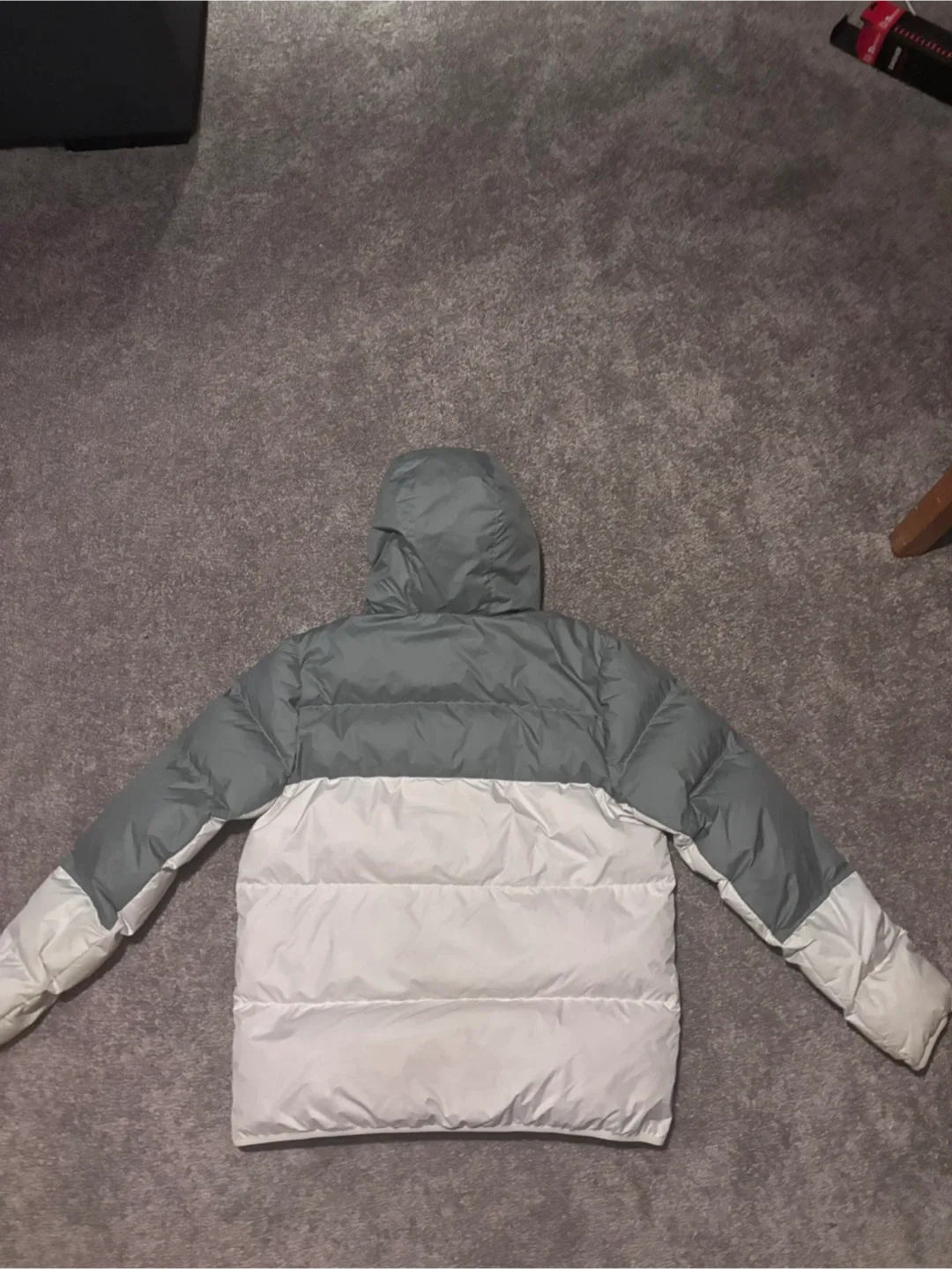 Nike Down Fill Puffer Jacket, Size S image indicator(2)