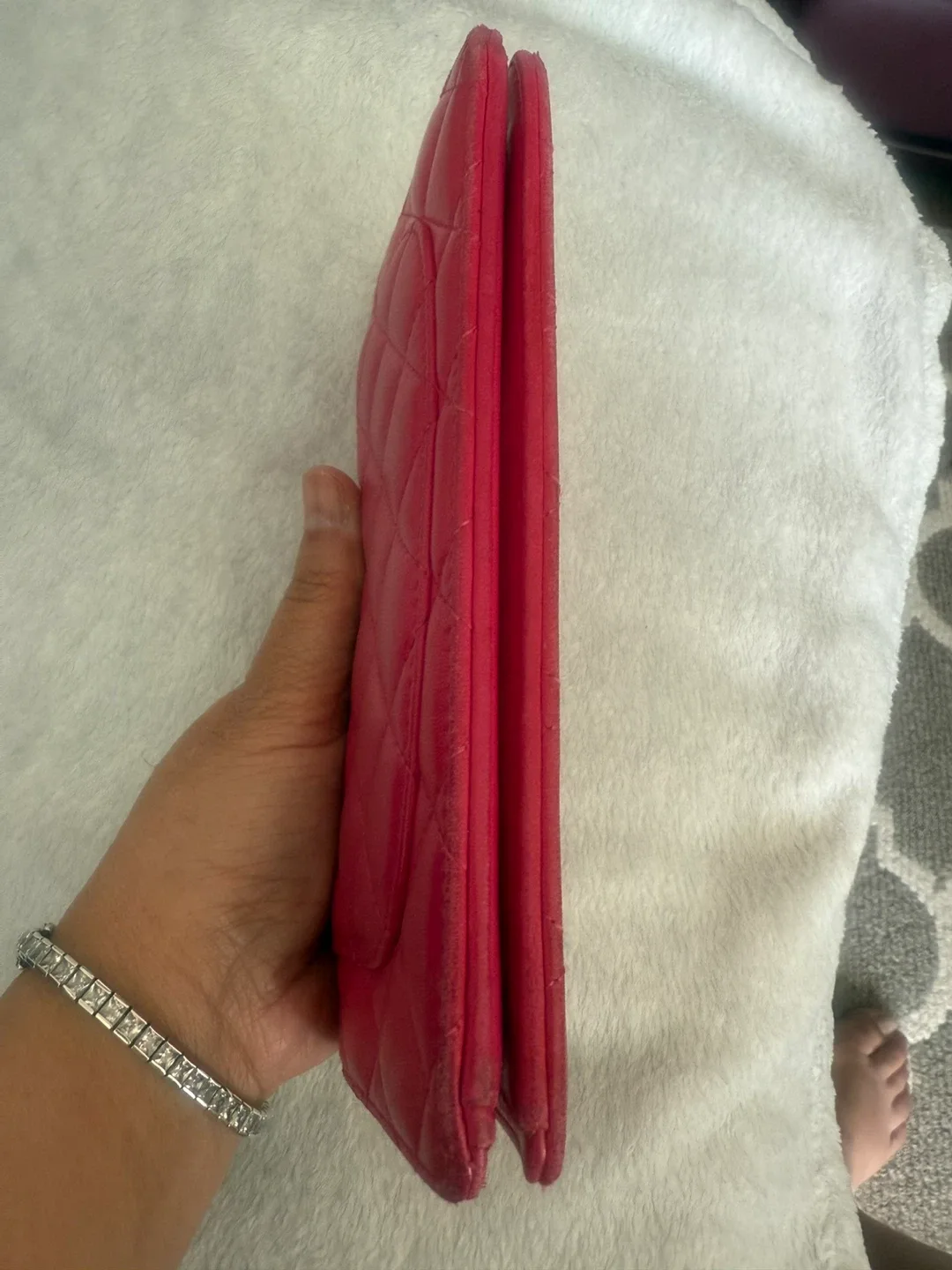 Chanel Red Quilted Wallet image indicator(2)