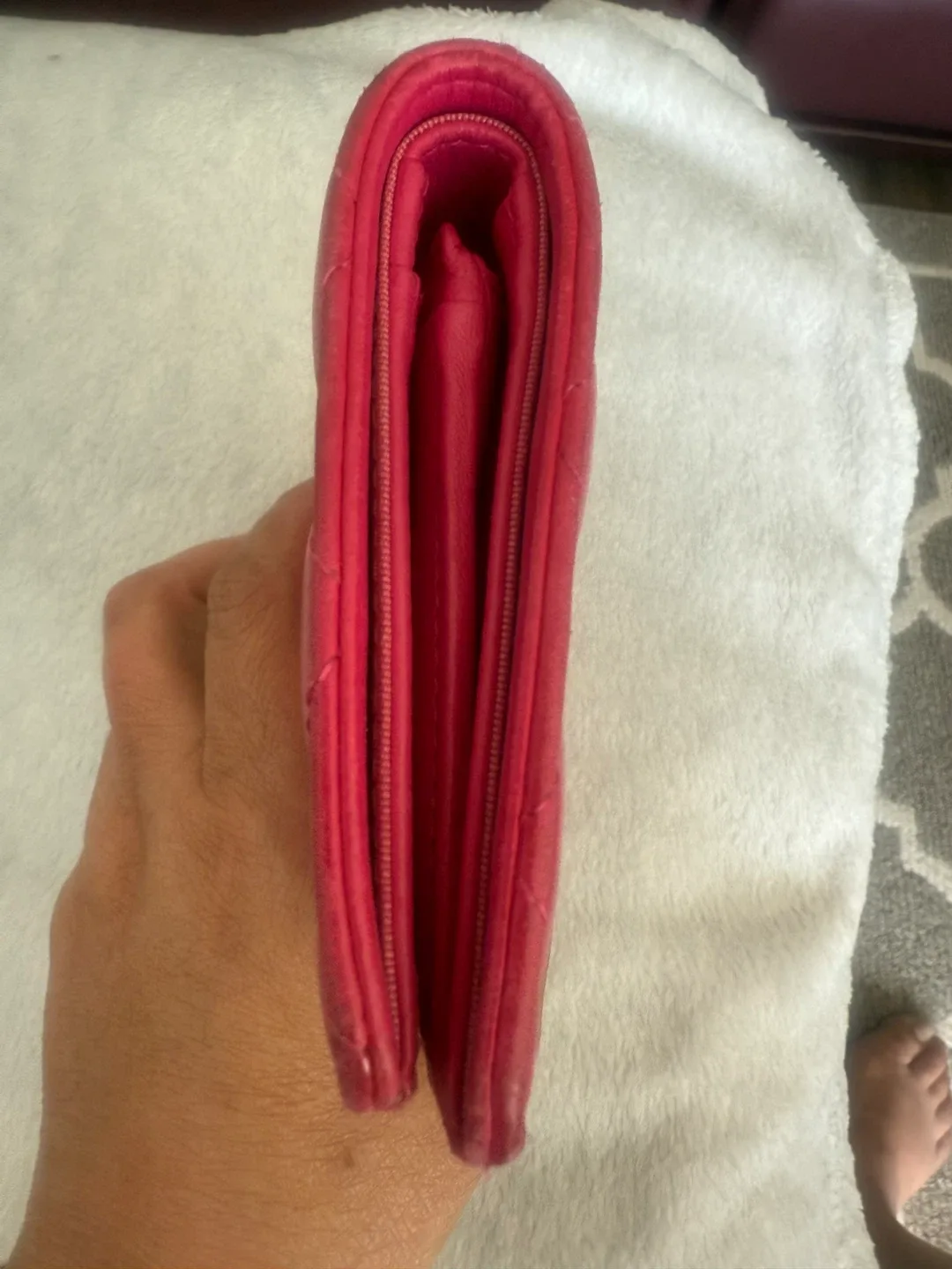 Chanel Red Quilted Wallet image indicator(3)