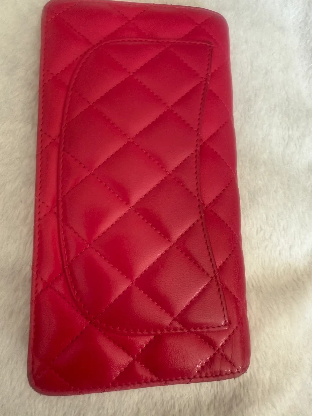 Chanel Red Quilted Wallet image indicator(5)