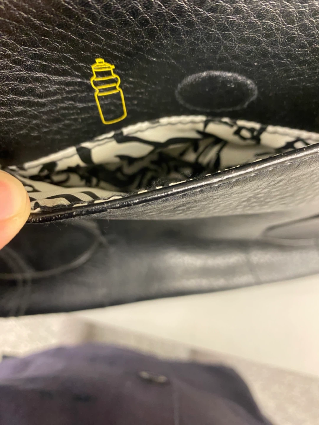 Lululemon Soft Leather Tote Bag / Travel Bag - photo 3