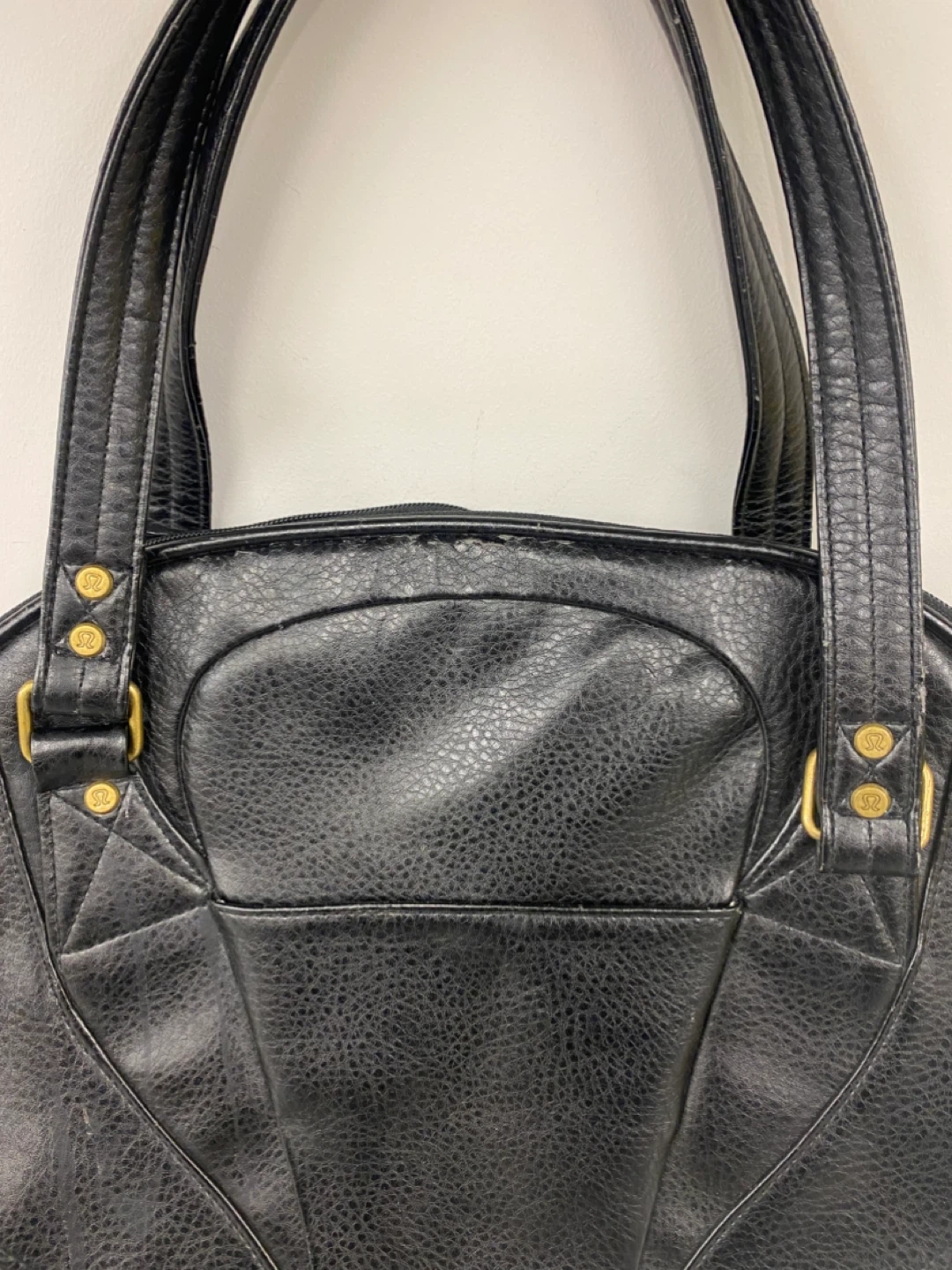 Lululemon Soft Leather Tote Bag / Travel Bag - photo 2