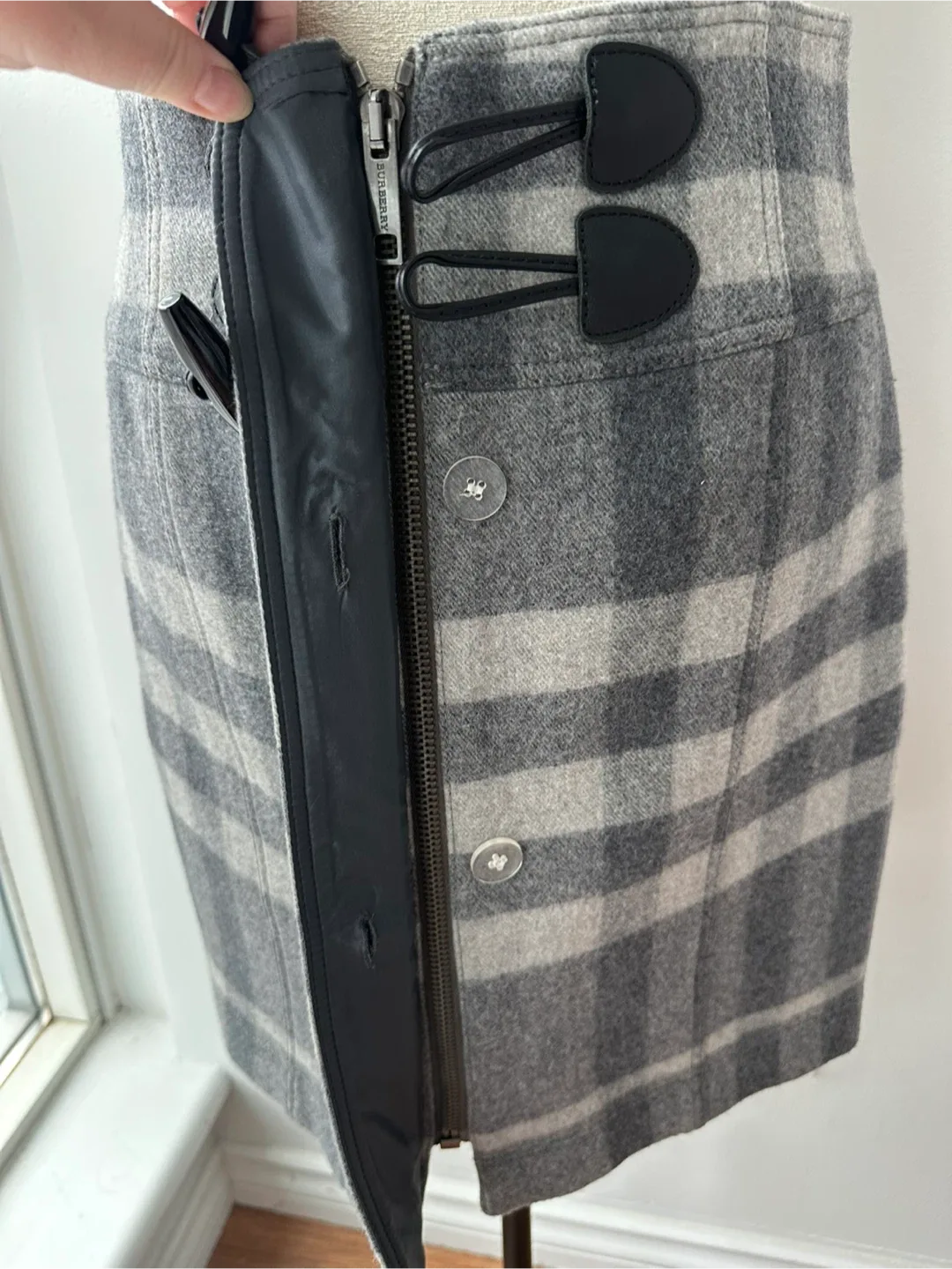 Burberry Wool Check Skirt image indicator(4)