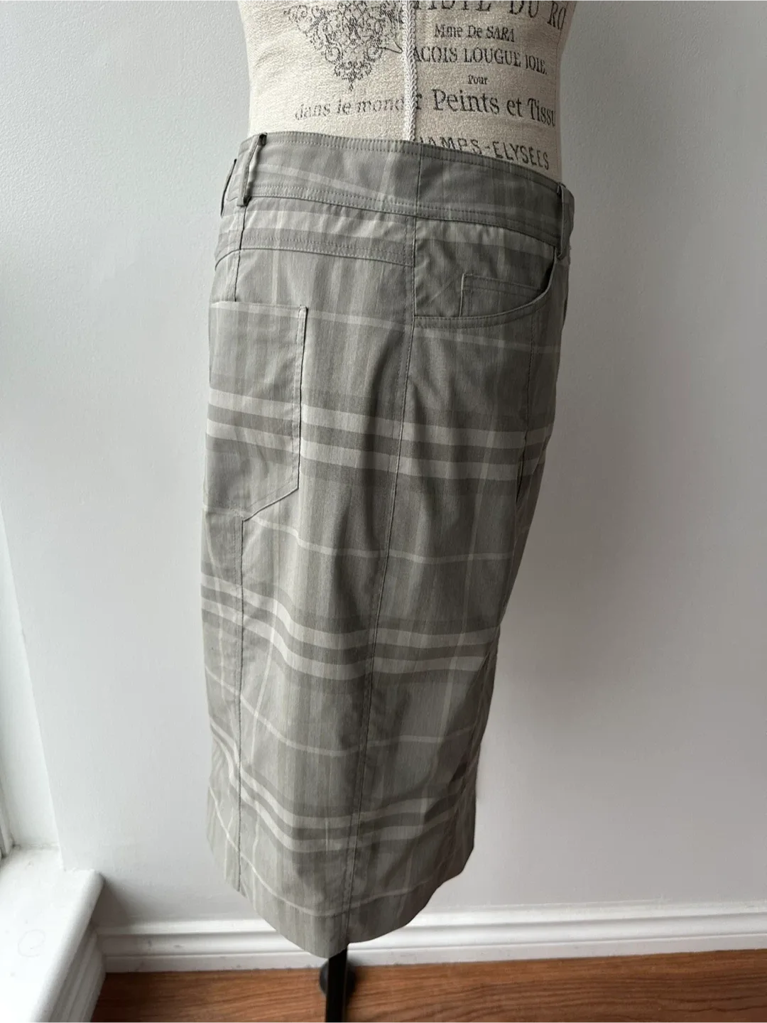 Burberry Check Skirt image indicator(2)