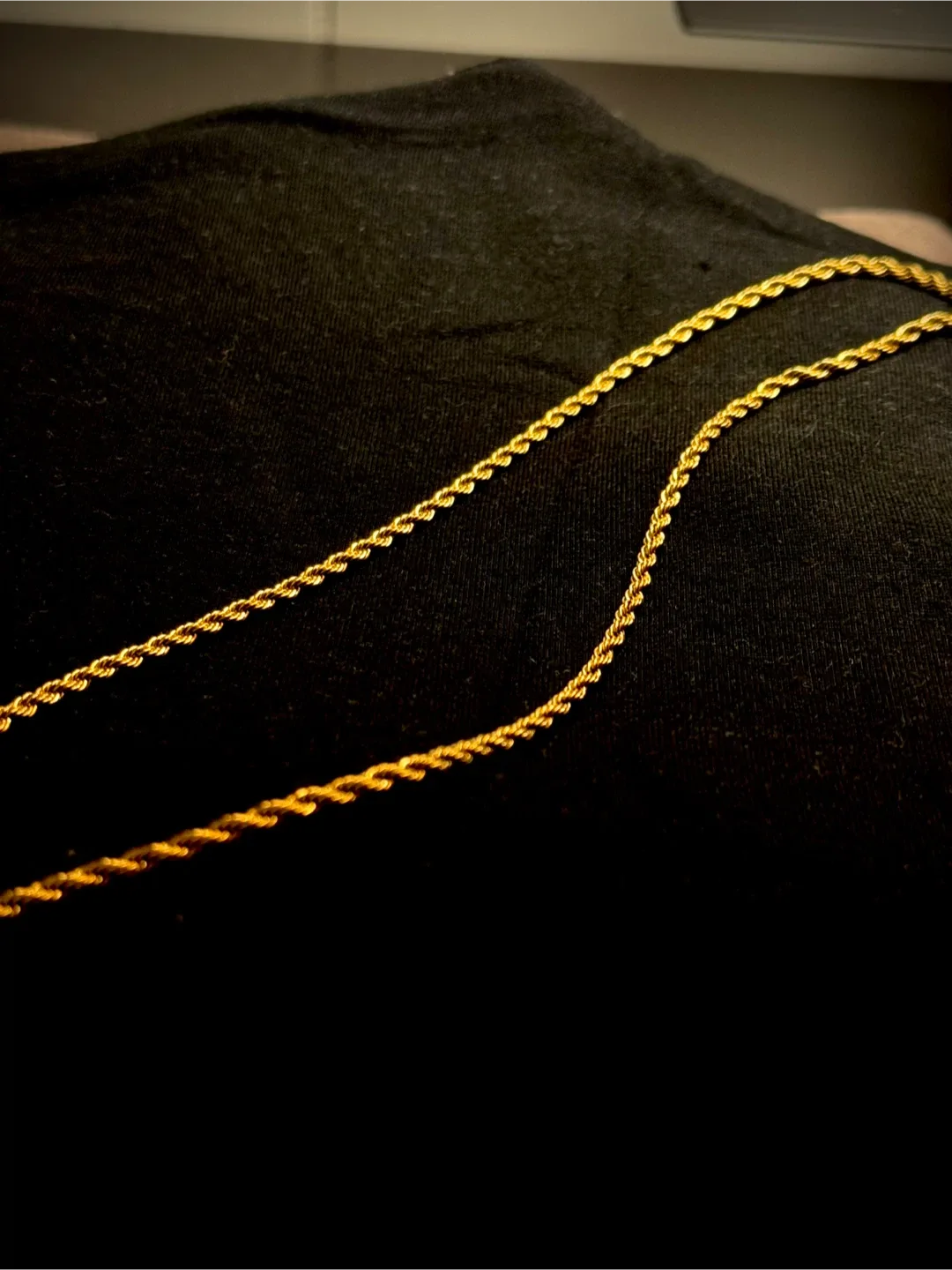 Unisex Twisted chain 18k gold plated anti tarnish image indicator(4)