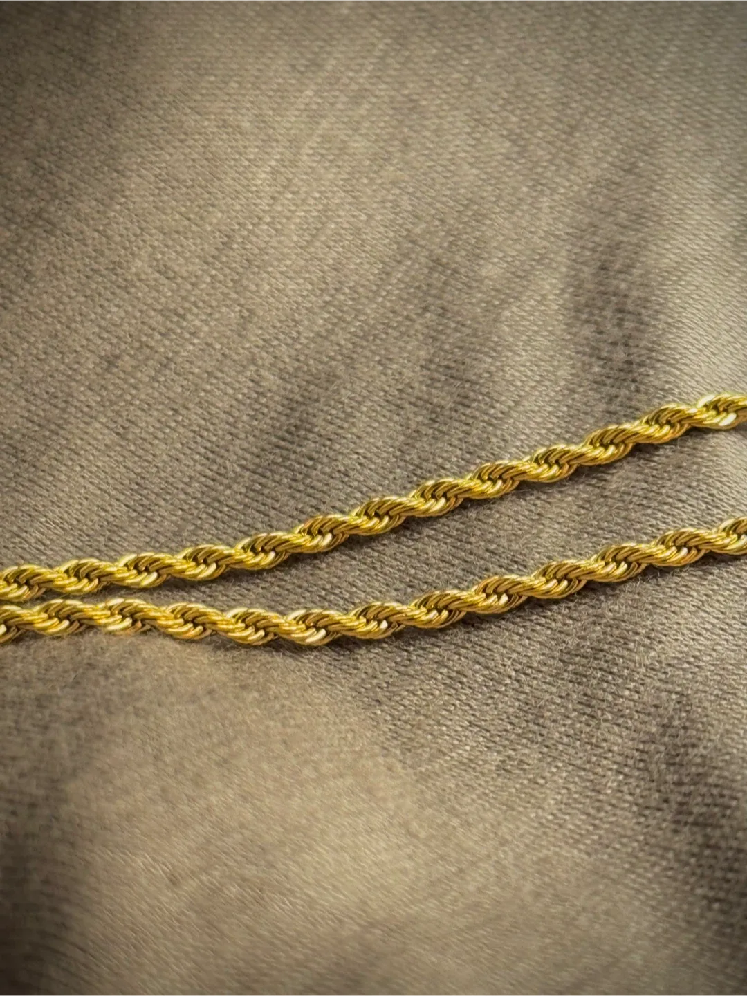 Unisex Twisted chain 18k gold plated anti tarnish image indicator(3)