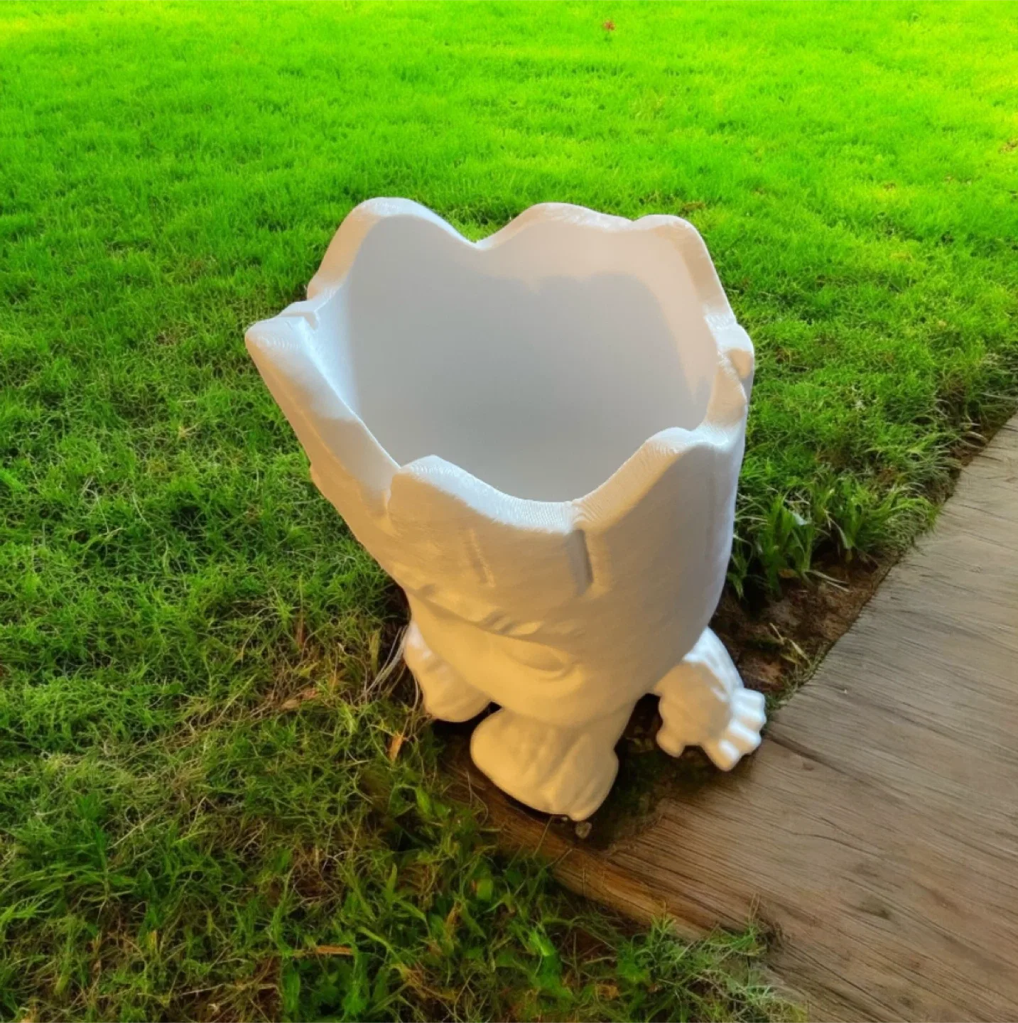 Groot Planter Pot image indicator(2)