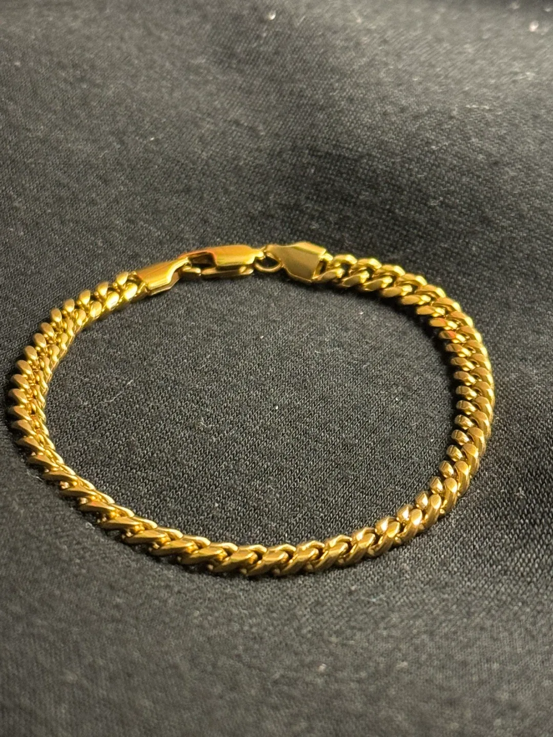 Unisex 18k gold plates cuban bracelet thumbnail