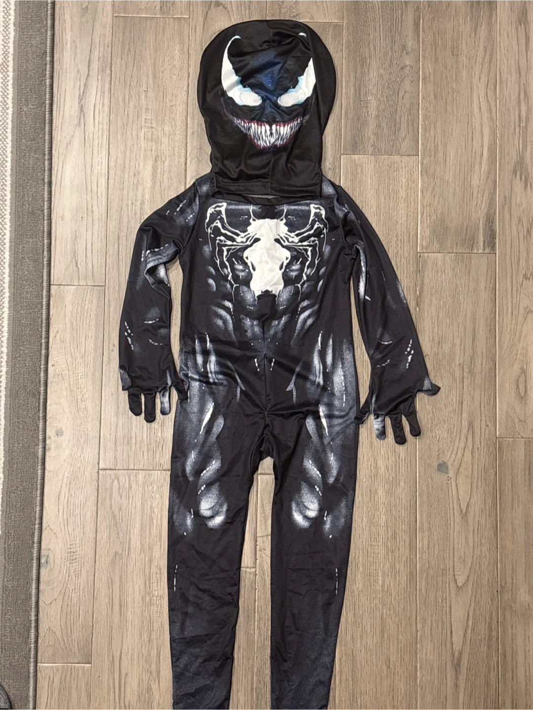 Venom Costume - Kids - Size 110 / 5-6yr
