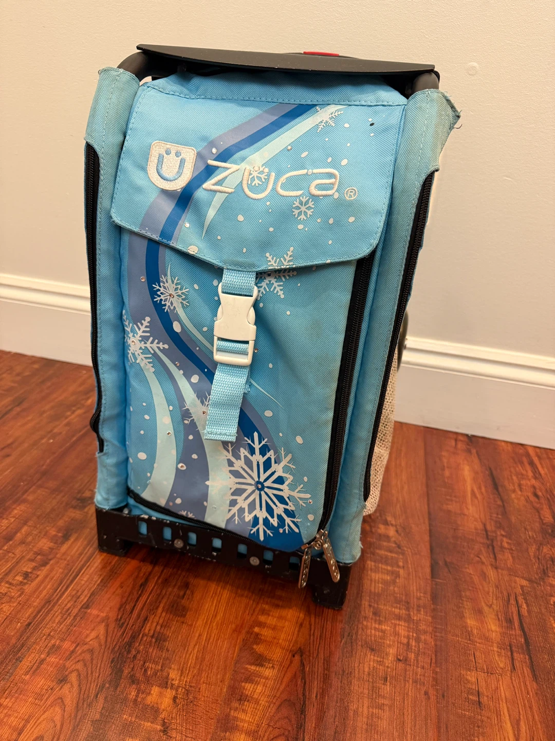 Zuca Rolling Backpack - Light Blue