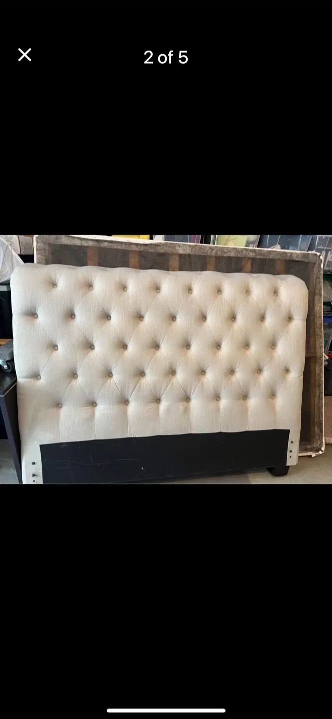 Tufted Cream Headboard image indicator(2)