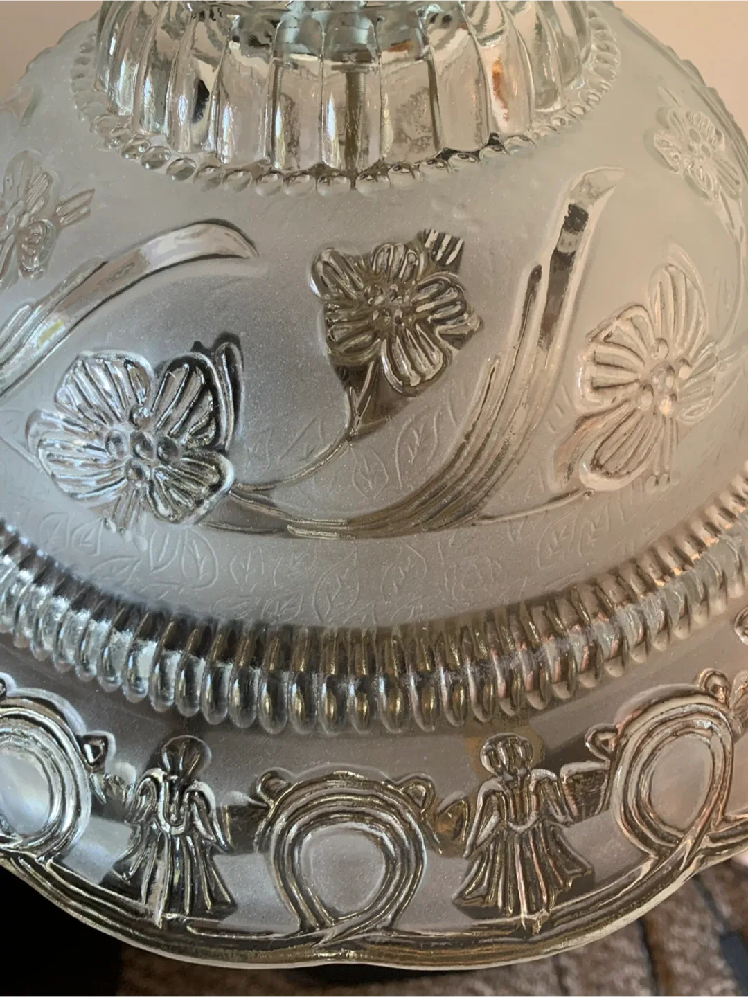 Antique brass table lamp image indicator(3)