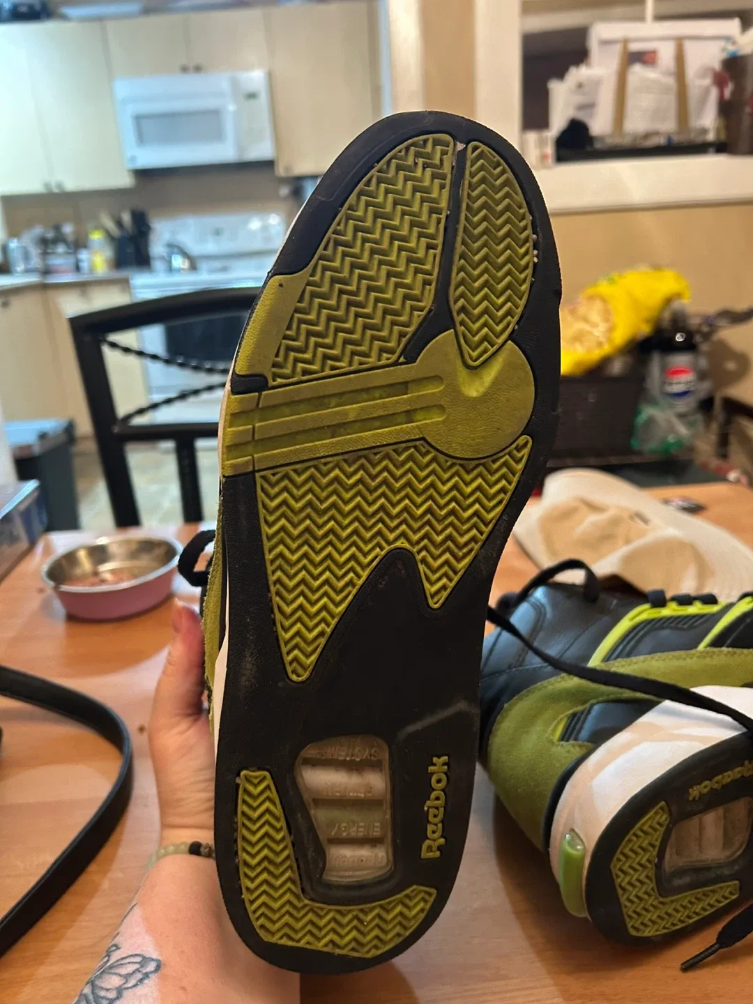 Reebok Pump Basketball Shoes - Black & Green size 10 image indicator(3)