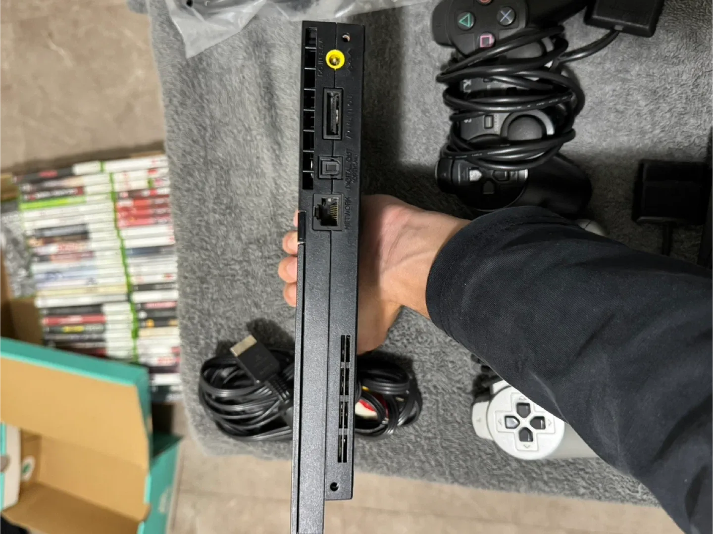 Sony PlayStation 2 (PS2) Console Bundle image indicator(3)