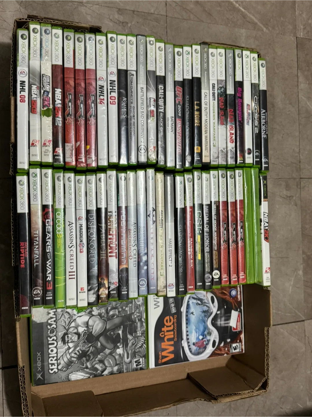 Xbox 360 & Wii Games Bundle image indicator(2)