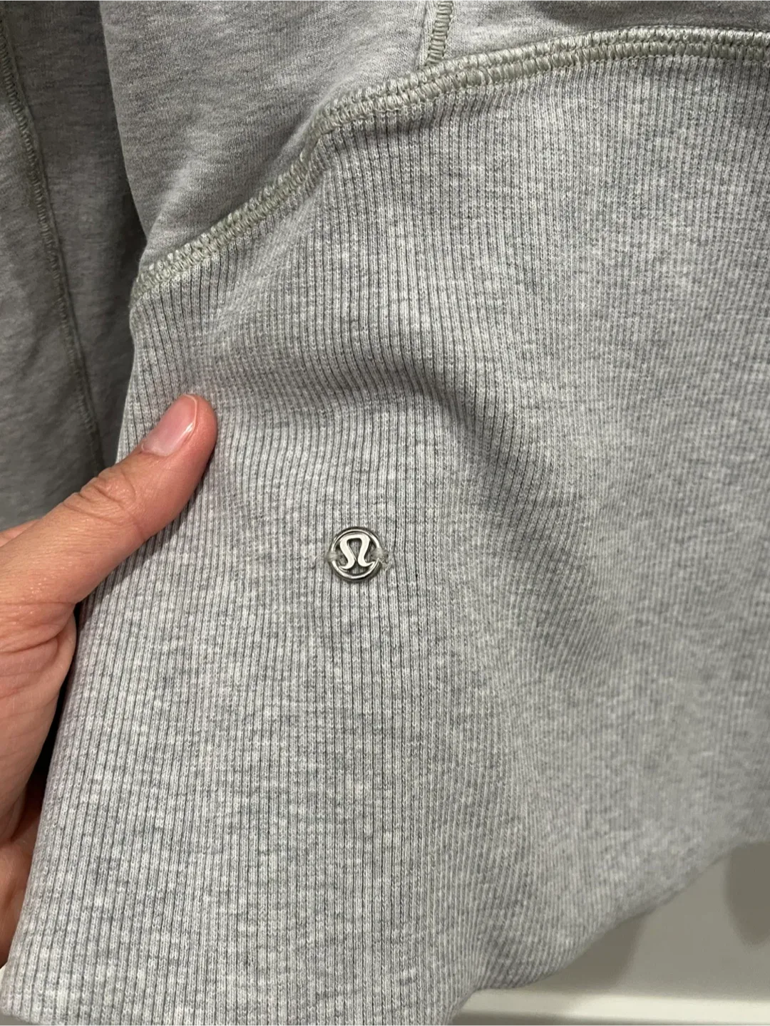 Lululemon Harmony Hoodie XS image indicator(5)