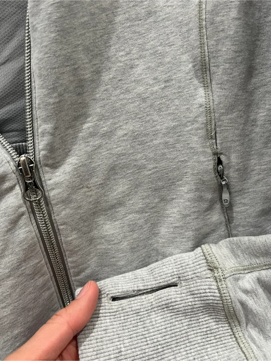 Lululemon Harmony Hoodie XS image indicator(6)