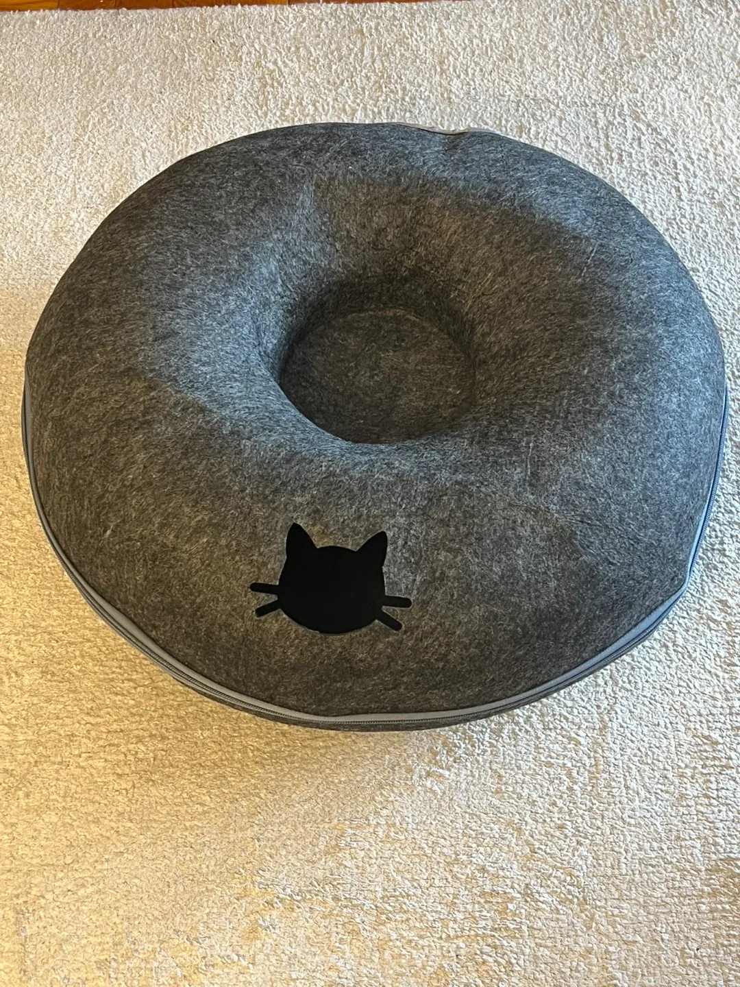 🥕 Meow Mansion Large Cat Cave Donut - Cat Tunnel image indicator(3)