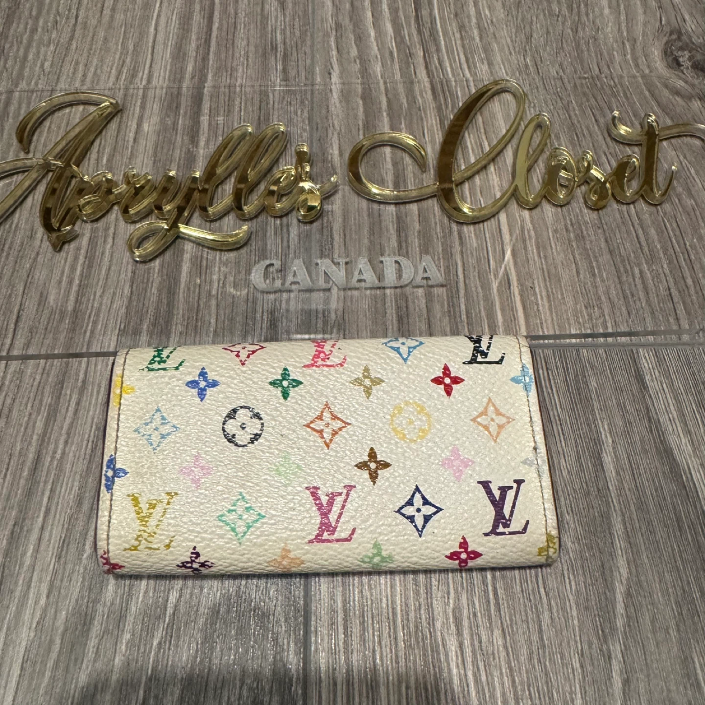 Authentic Louis Vuitton Key Case - photo 3