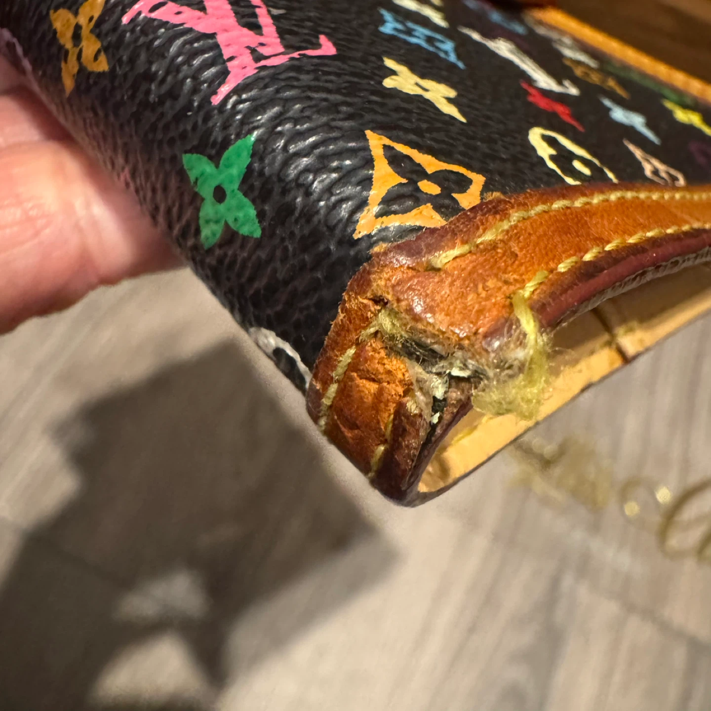 Authentic  Louis Vuitton Multicolor Agenda Cover - photo 5