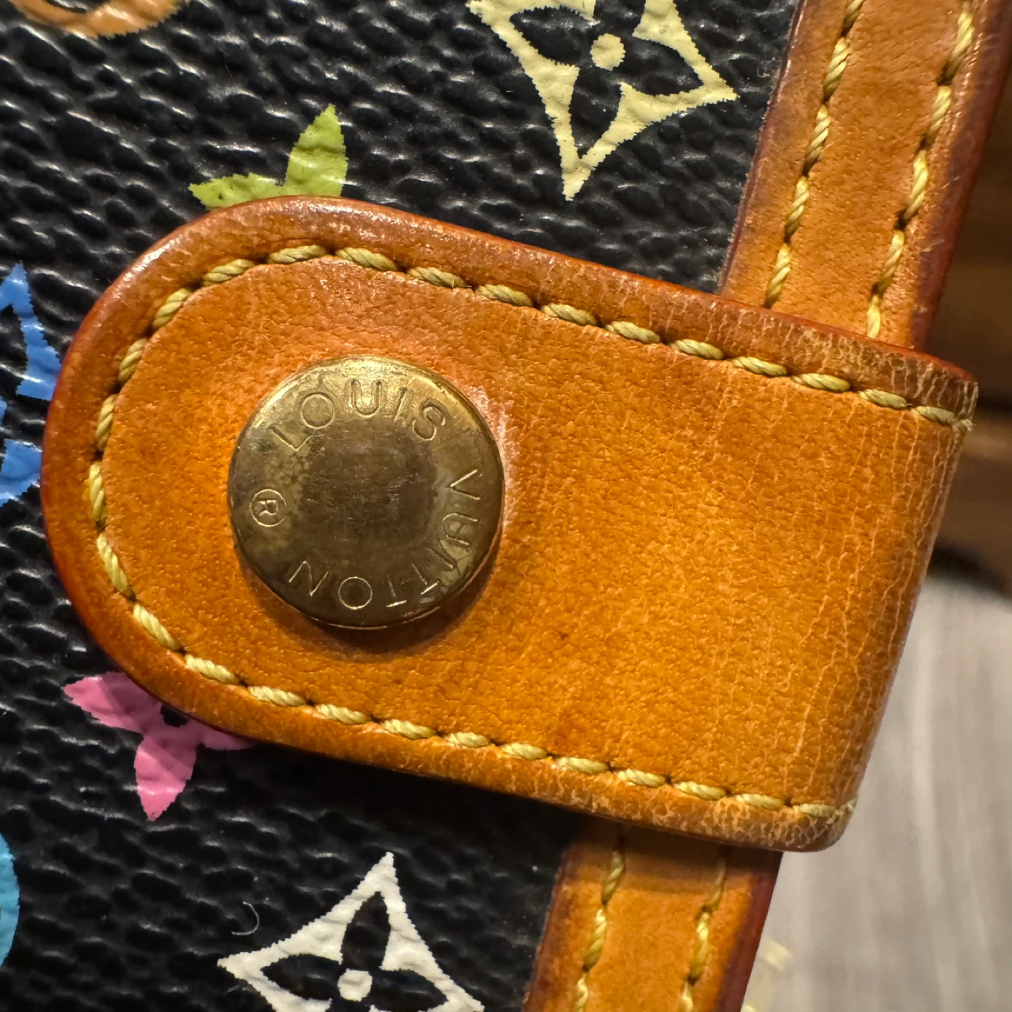 Authentic  Louis Vuitton Multicolor Agenda Cover - photo 4