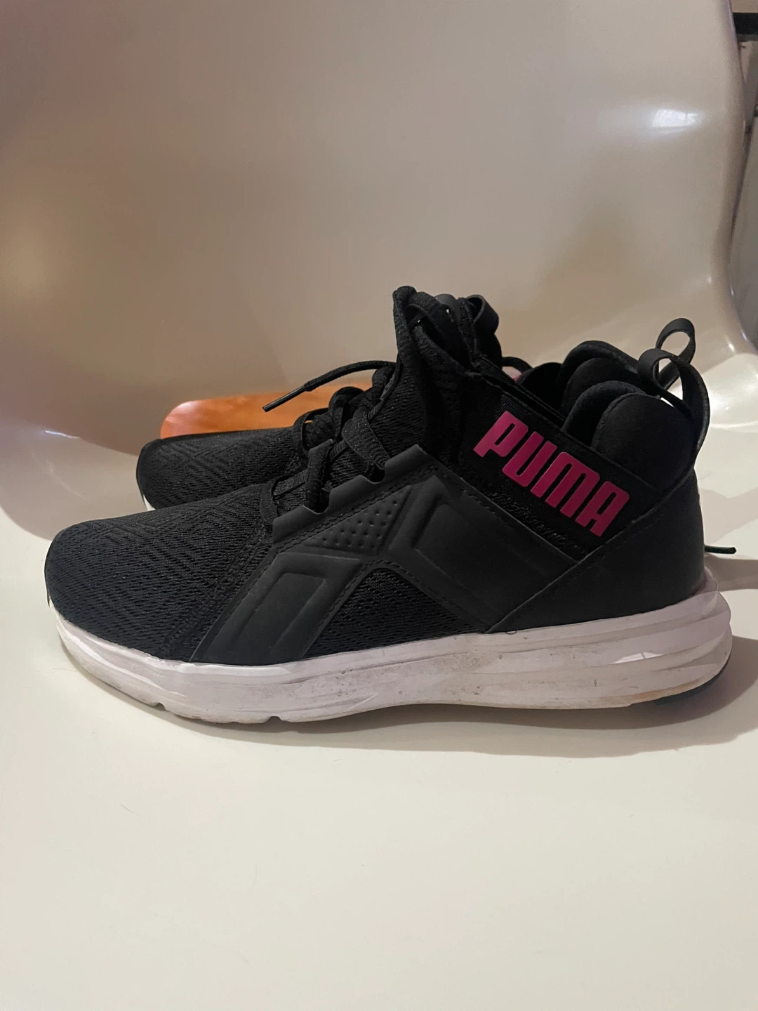 Puma Black Athletic Shoes - Women's Size 6