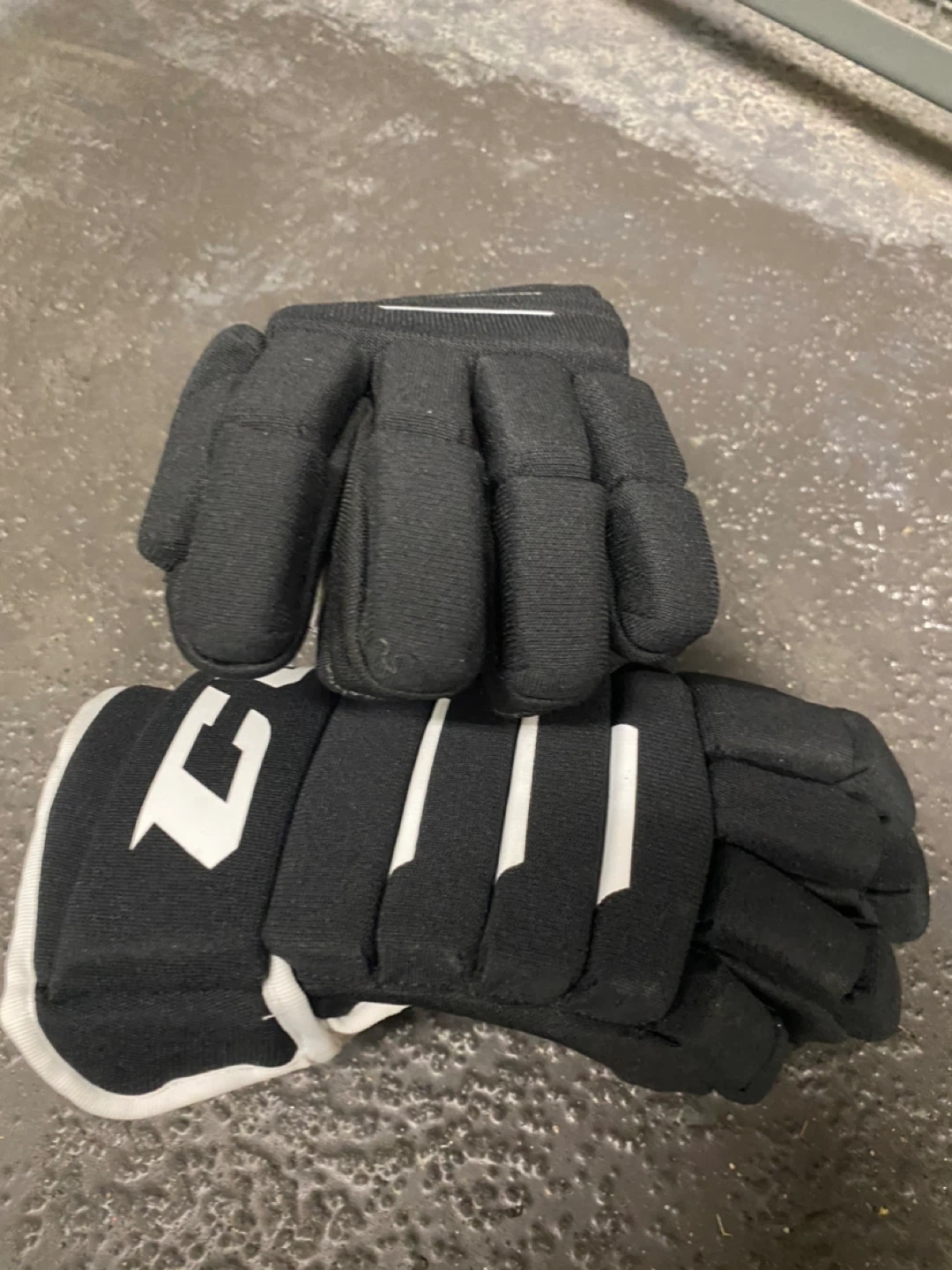CCM Hockey Gloves - Size 15" / 38cm - photo 3