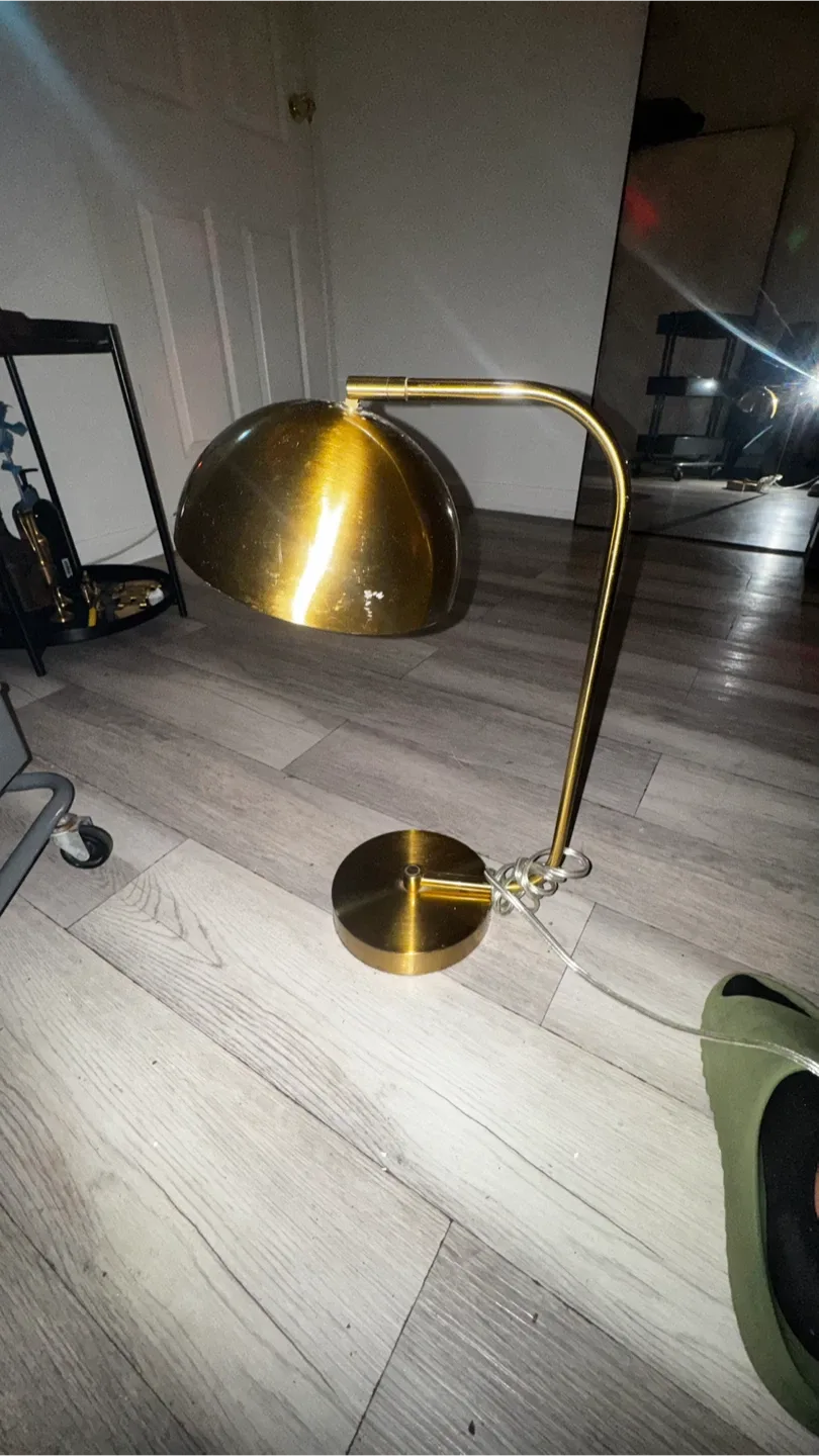 Gold Desk Lamp image indicator(4)