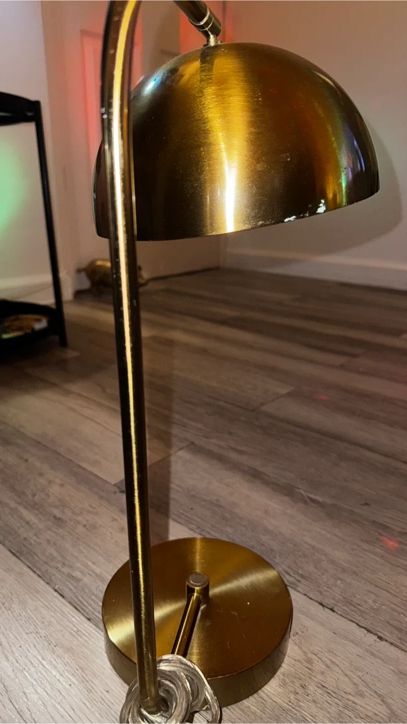 Gold Desk Lamp image indicator(3)