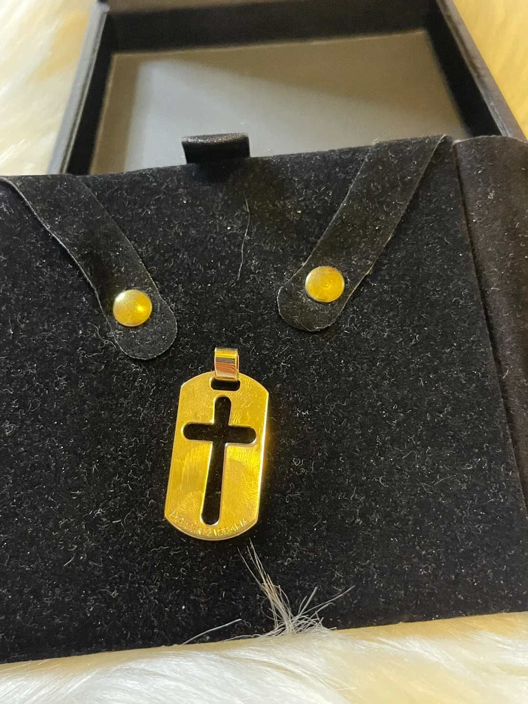 AUTHENTIC TWO-TONE D&G CROSS DOG TAG (UNISEX) image indicator(10)