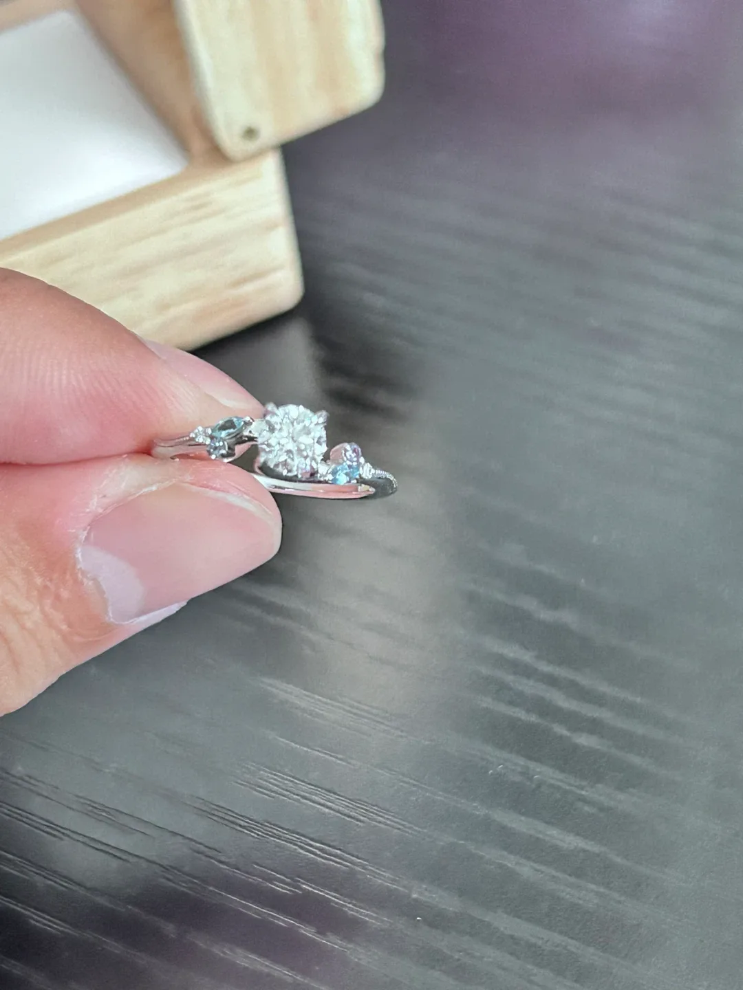 Engagement Diamond Ring - size 6 image indicator(3)