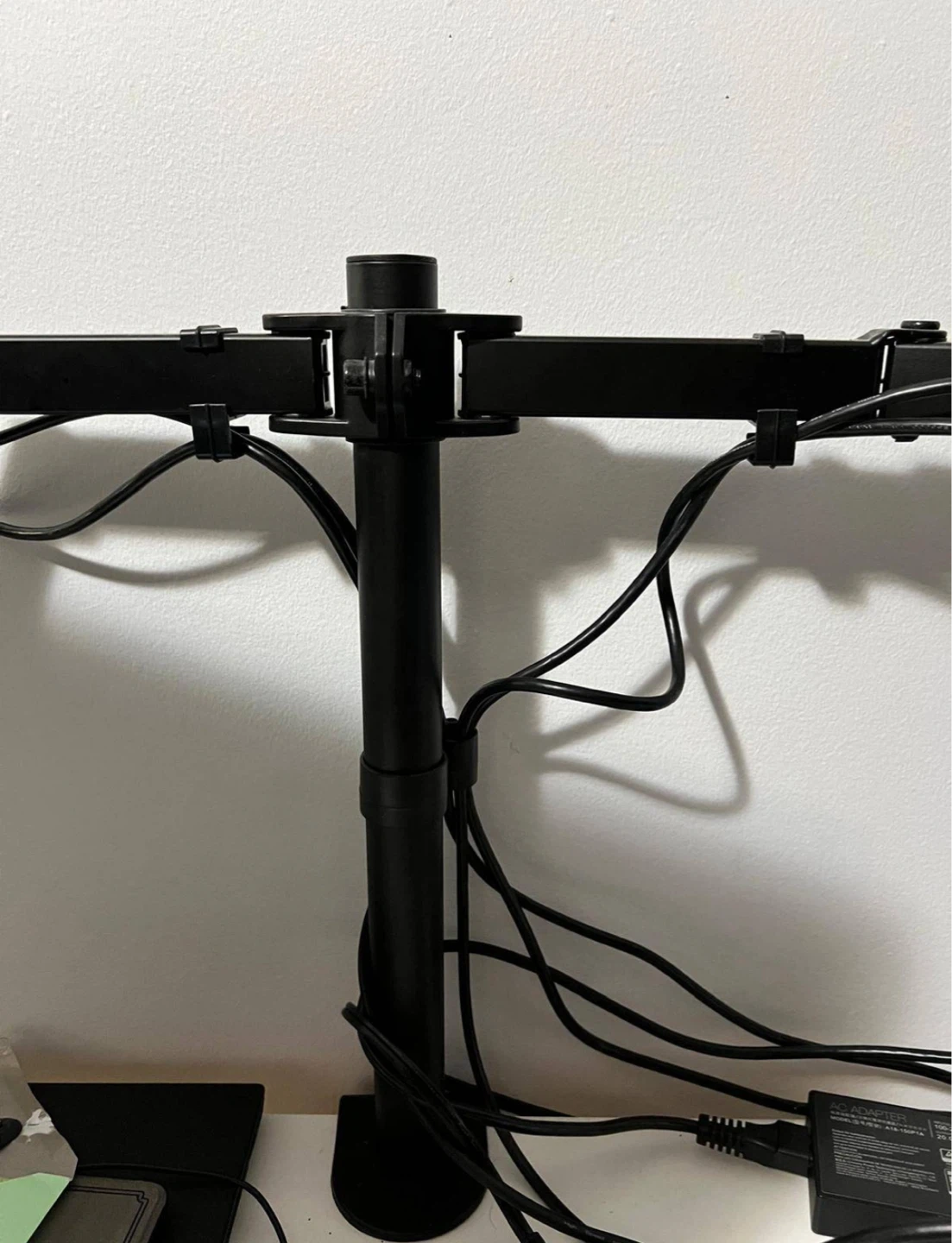 Dual monitor desk mount