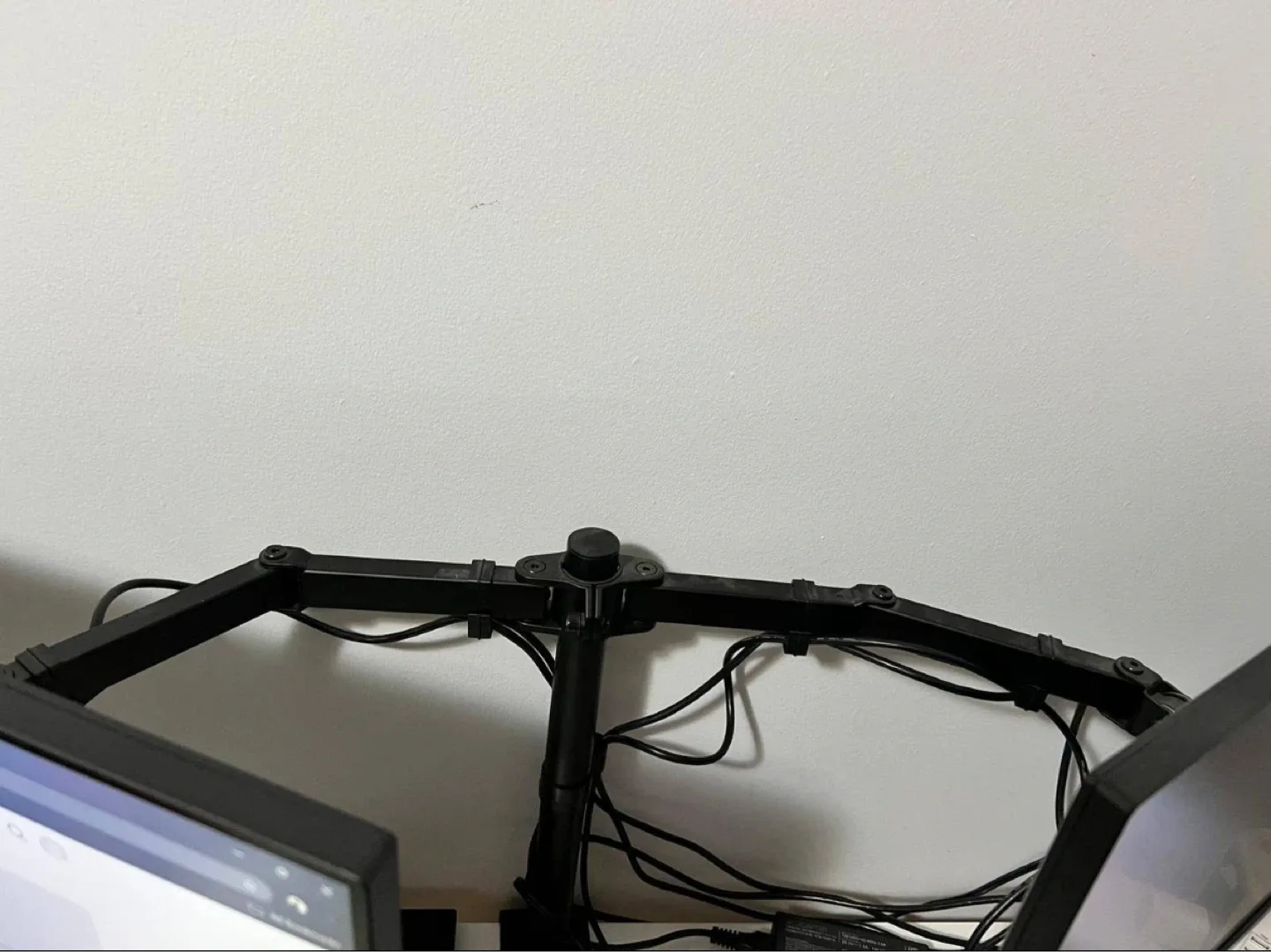 Dual monitor desk mount image indicator(2)
