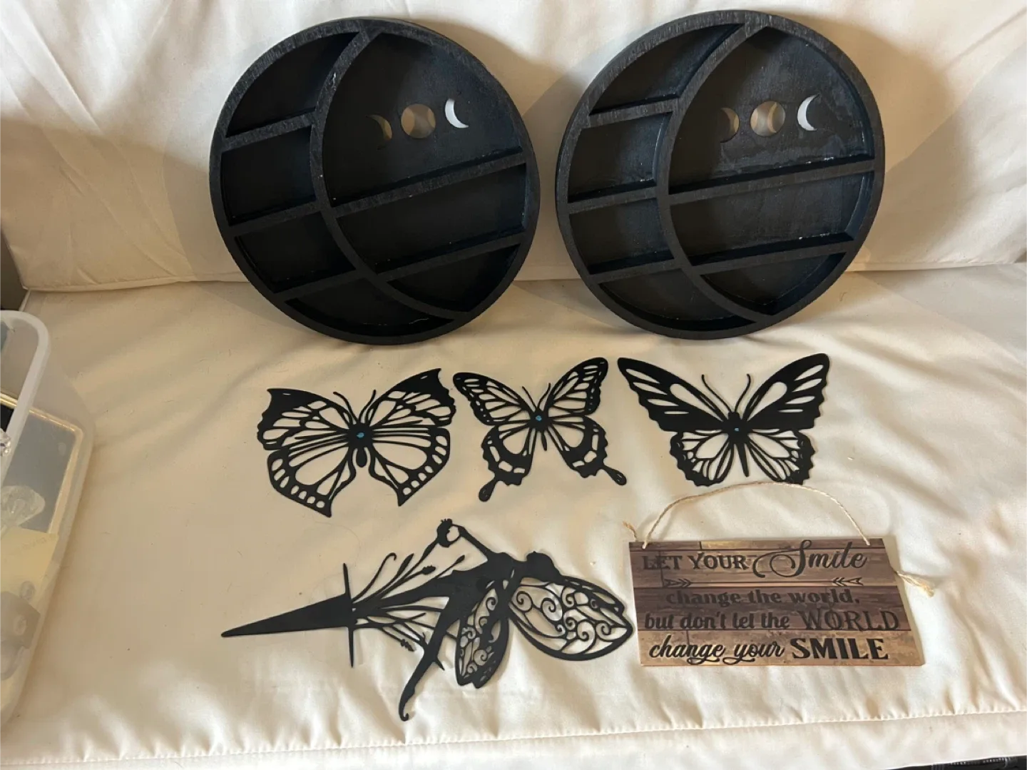 Moon Shelf & Butterfly Decor Set thumbnail