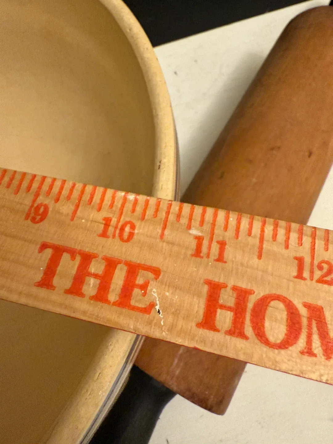 Vintage mixing bowl and rolling pin image indicator(2)
