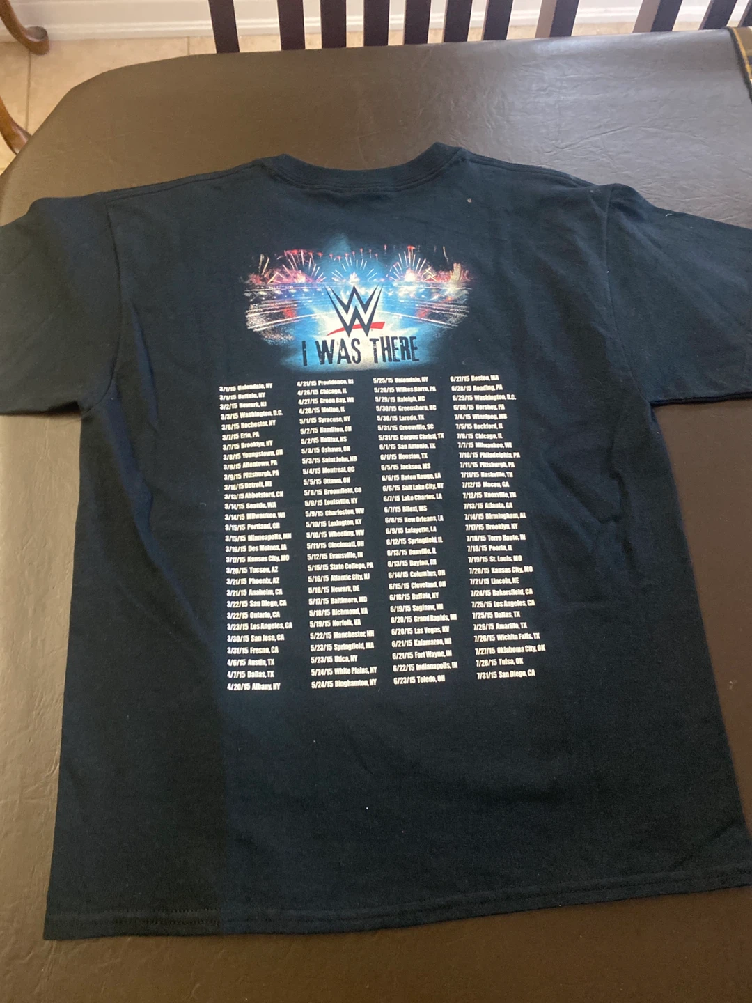 WWE Authentic Black T-Shirt - Size M - photo 2