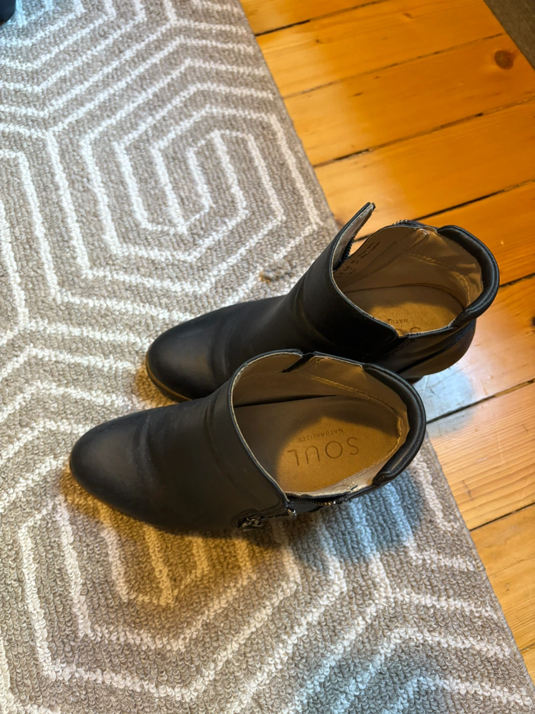 Naturalizer Soul Black Leather Wedge Ankle Boots Size 7 - photo 2