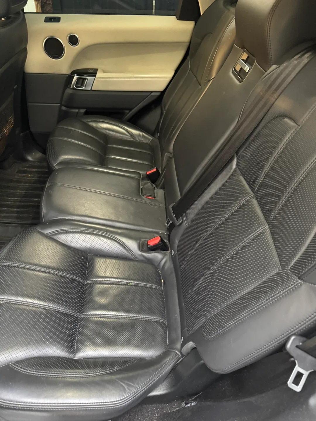 2017 Range Rover Sport SUV image indicator(5)