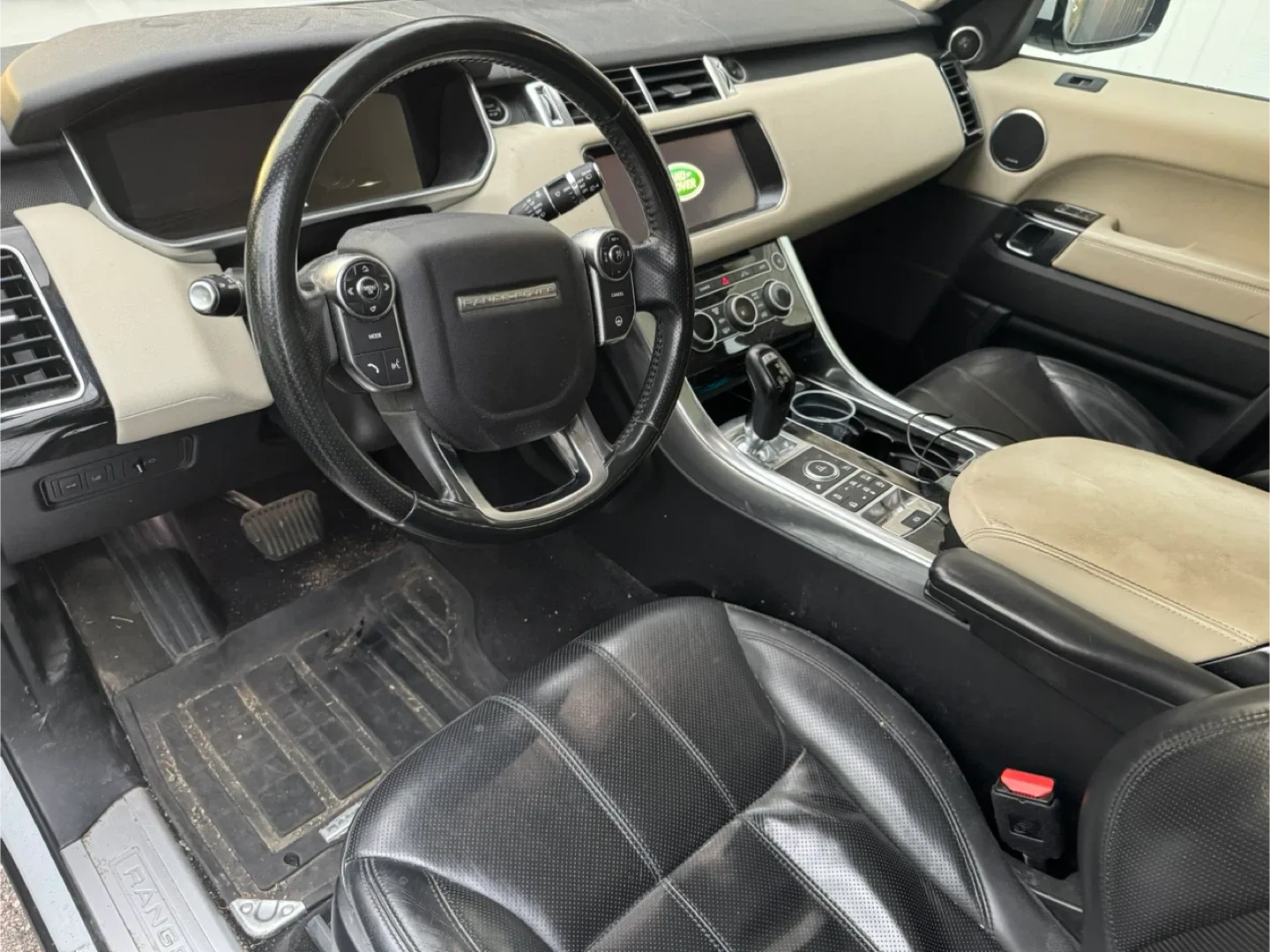 2017 Range Rover Sport SUV image indicator(4)