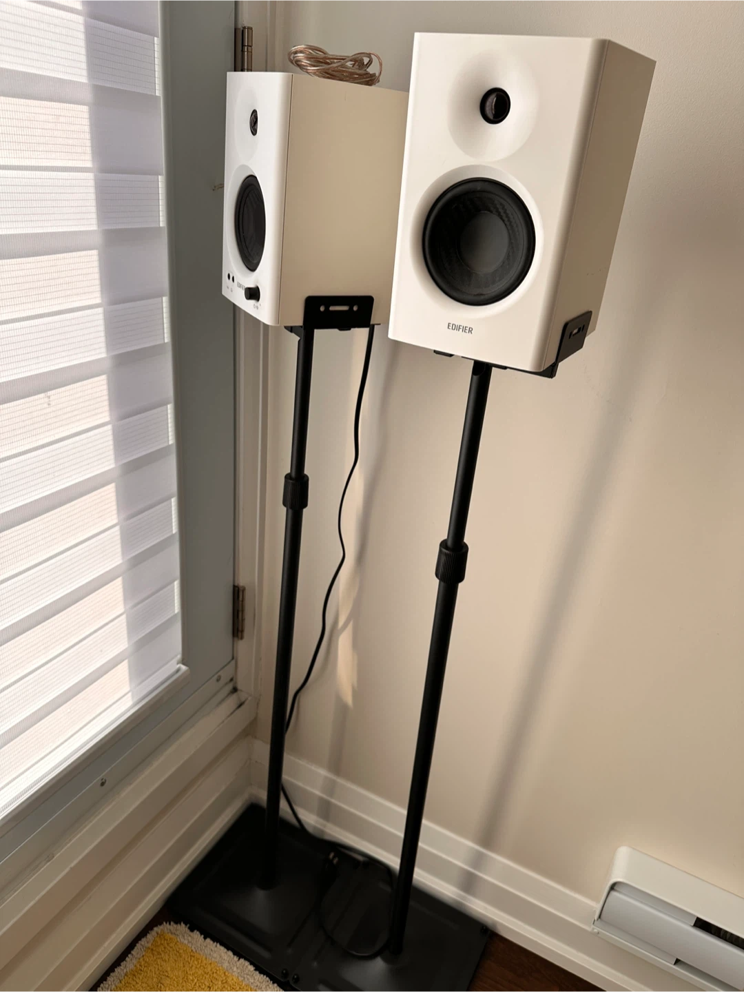 Edifier Speaker Stands x2 - White - photo 2