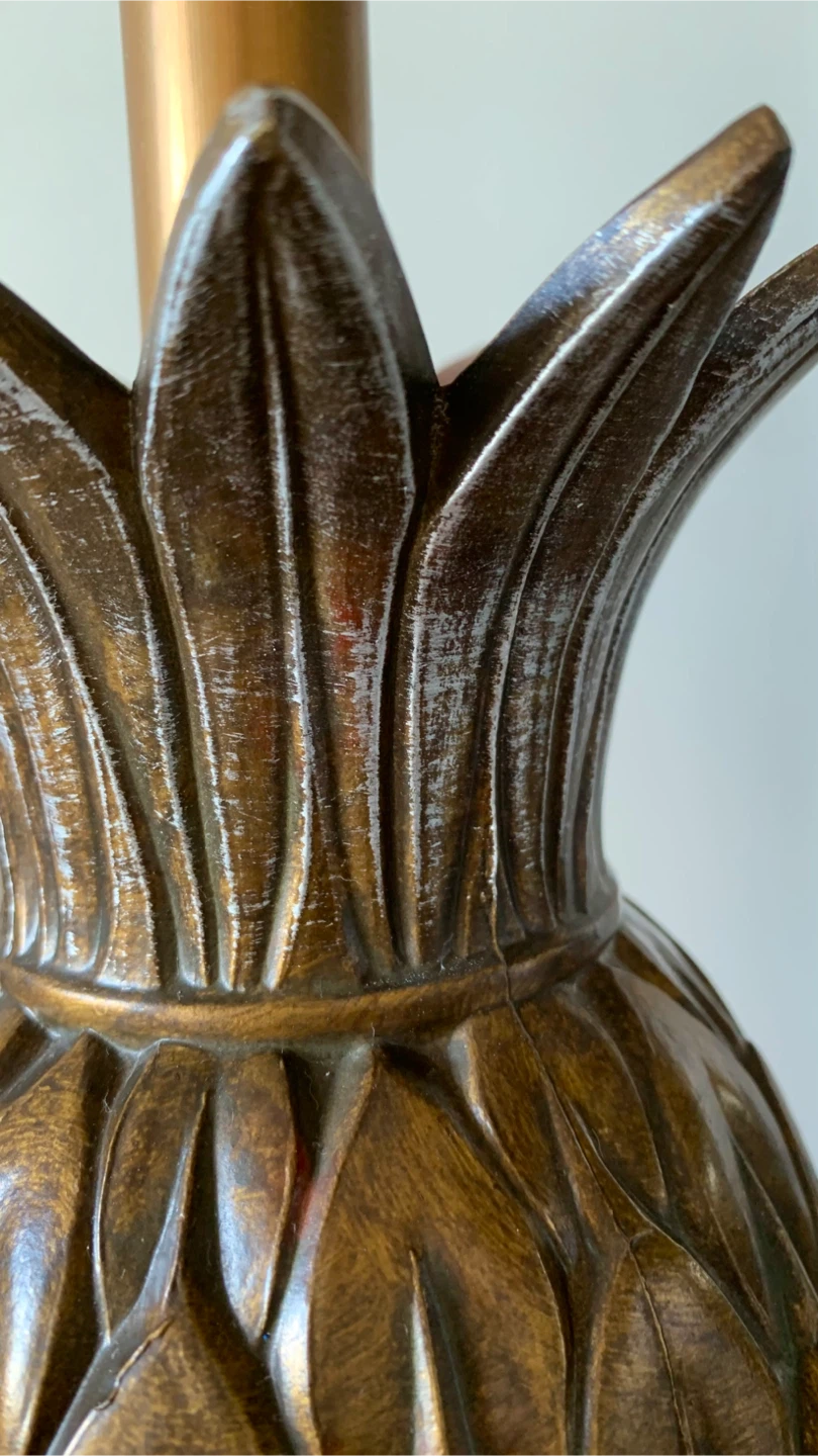 Vintage and Unique Pineapple Table Lamp - photo 3