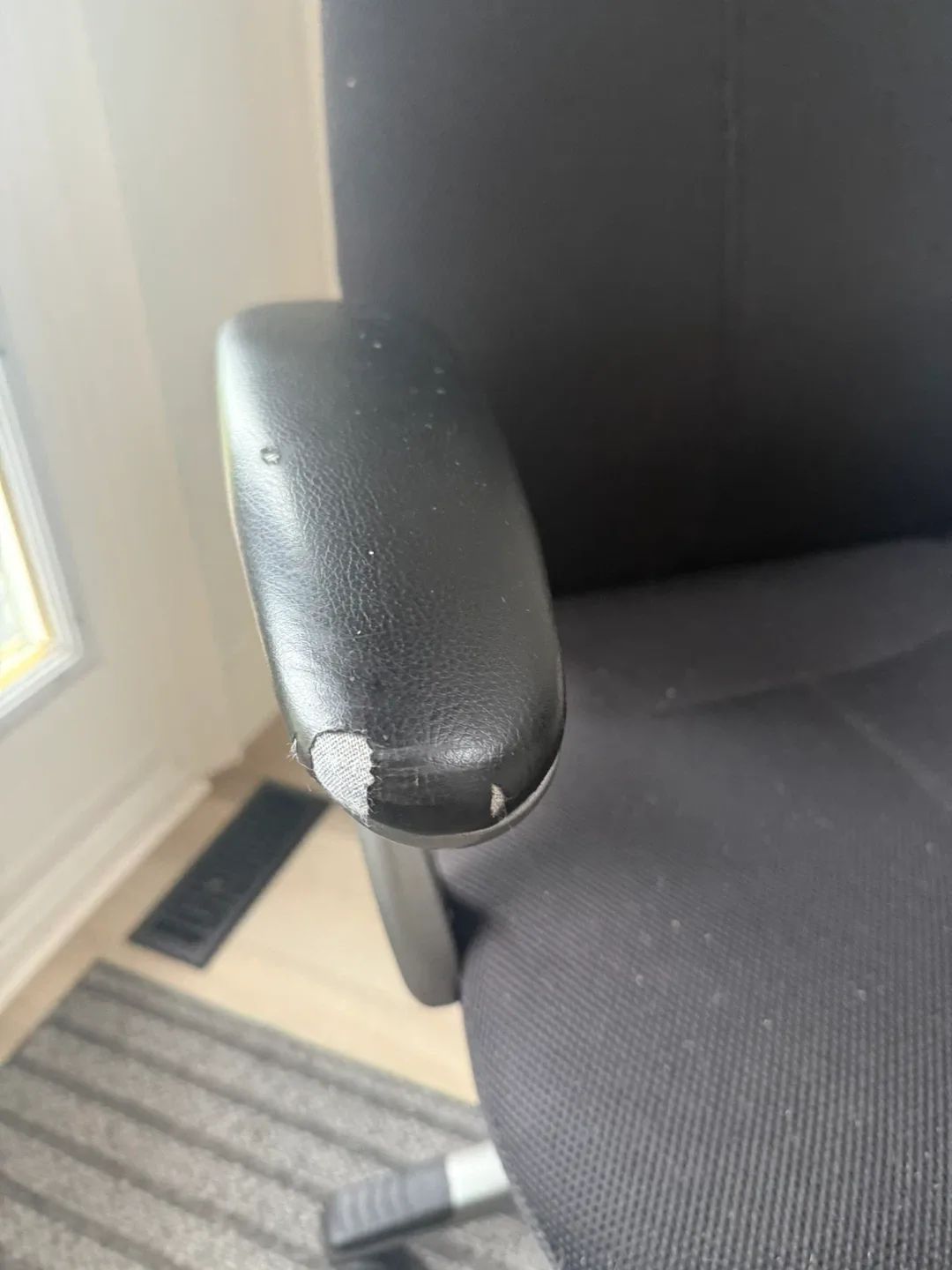 Black Office Chair image indicator(3)