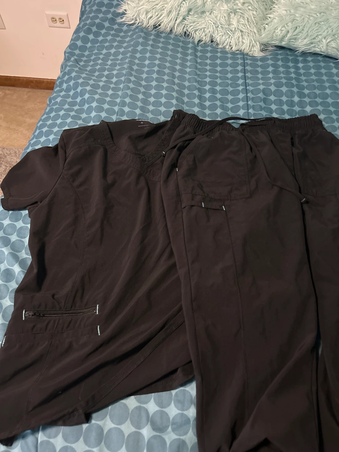 Scrubs - Black