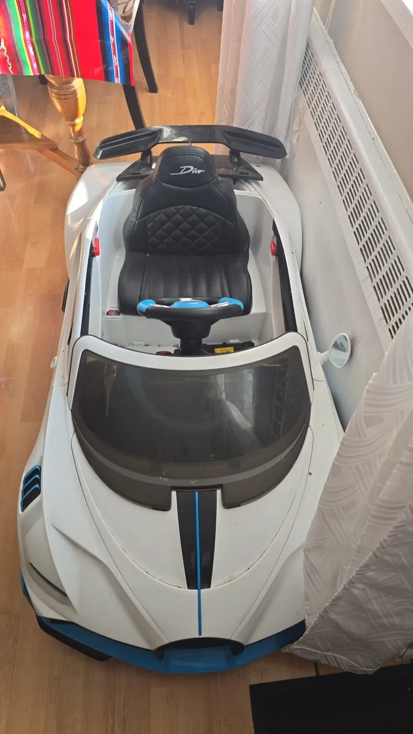 Divo Kids Ride-On Car - White image indicator(2)