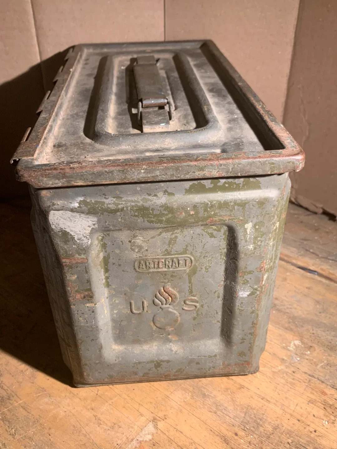 WWII Artcraft U.S. Military Ammo Box M2 image indicator(3)