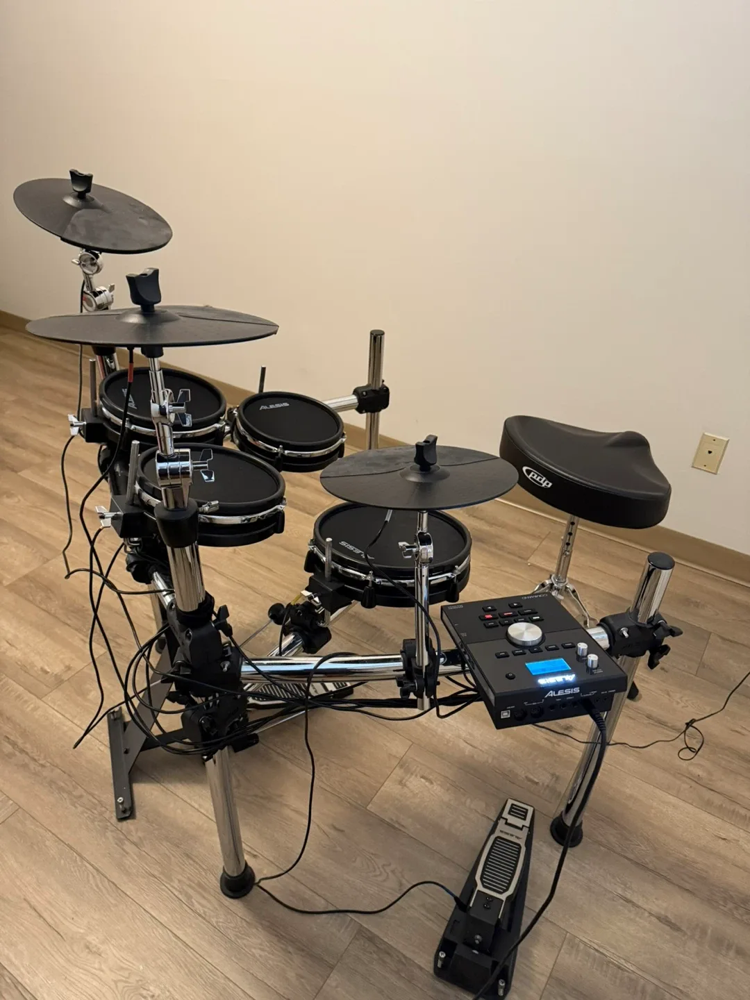 Alesis Command Electronic Drum Kit image indicator(3)